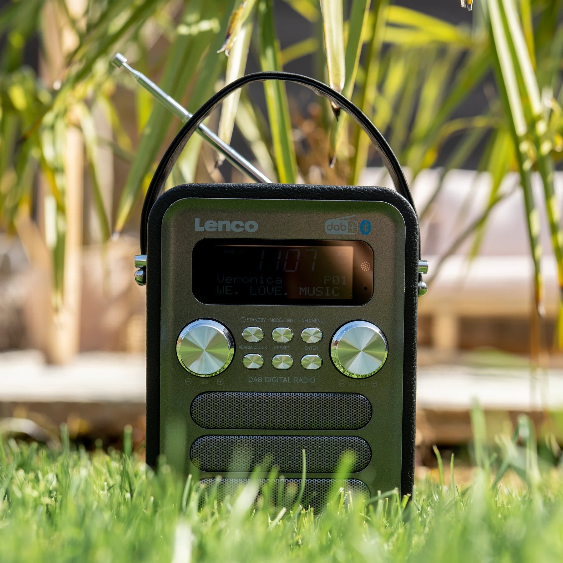 Lenco Digitalradio (DAB+) »PDR-051« (Bluetooth Digitalradio (DAB+) | FM-Tuner mit RDS ) mit Subwoofer, Bluetooth und Sleep-Timer