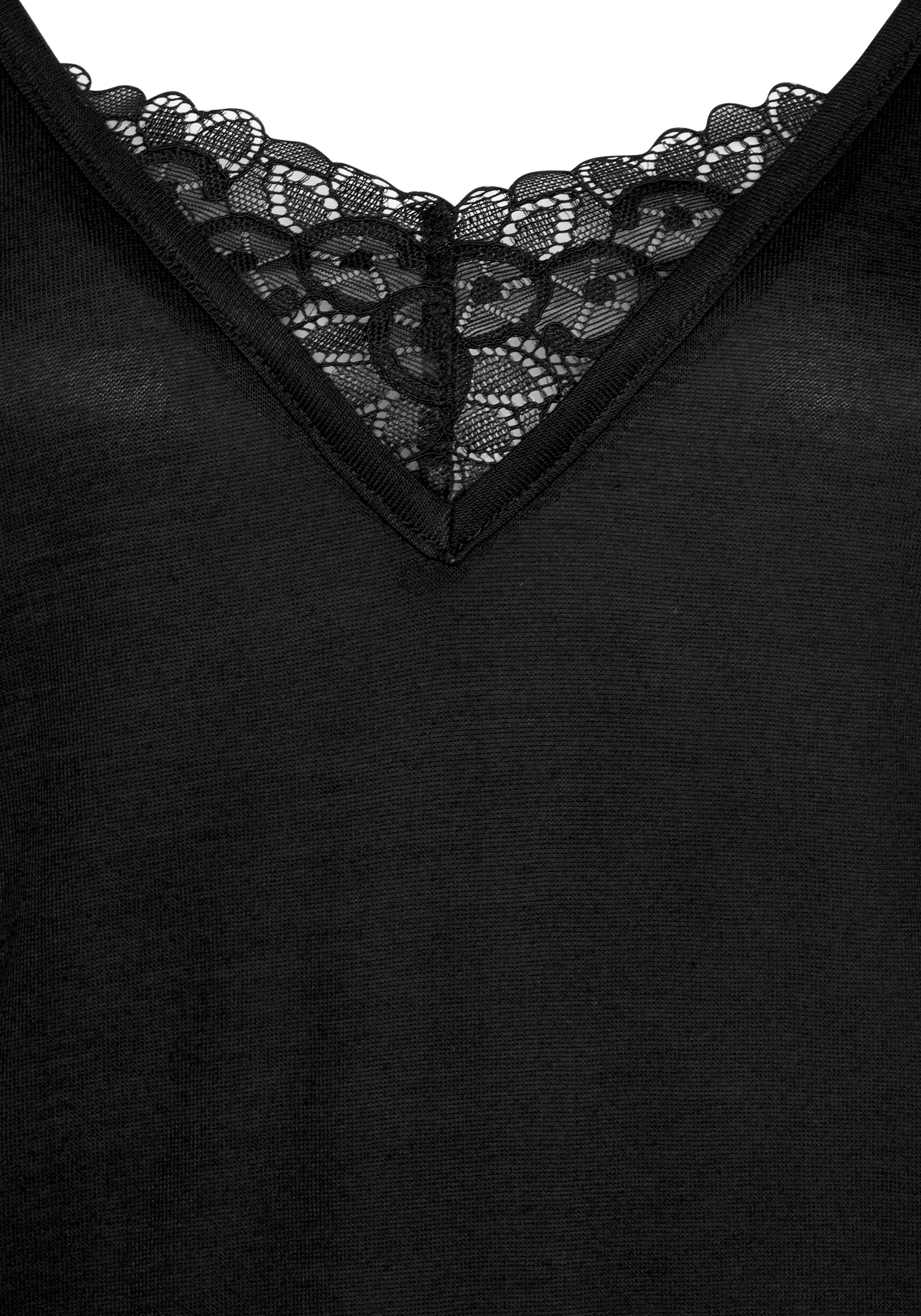 LASCANA Pyjama 2-teilig, 2 tlg. mit Details aus Spitze