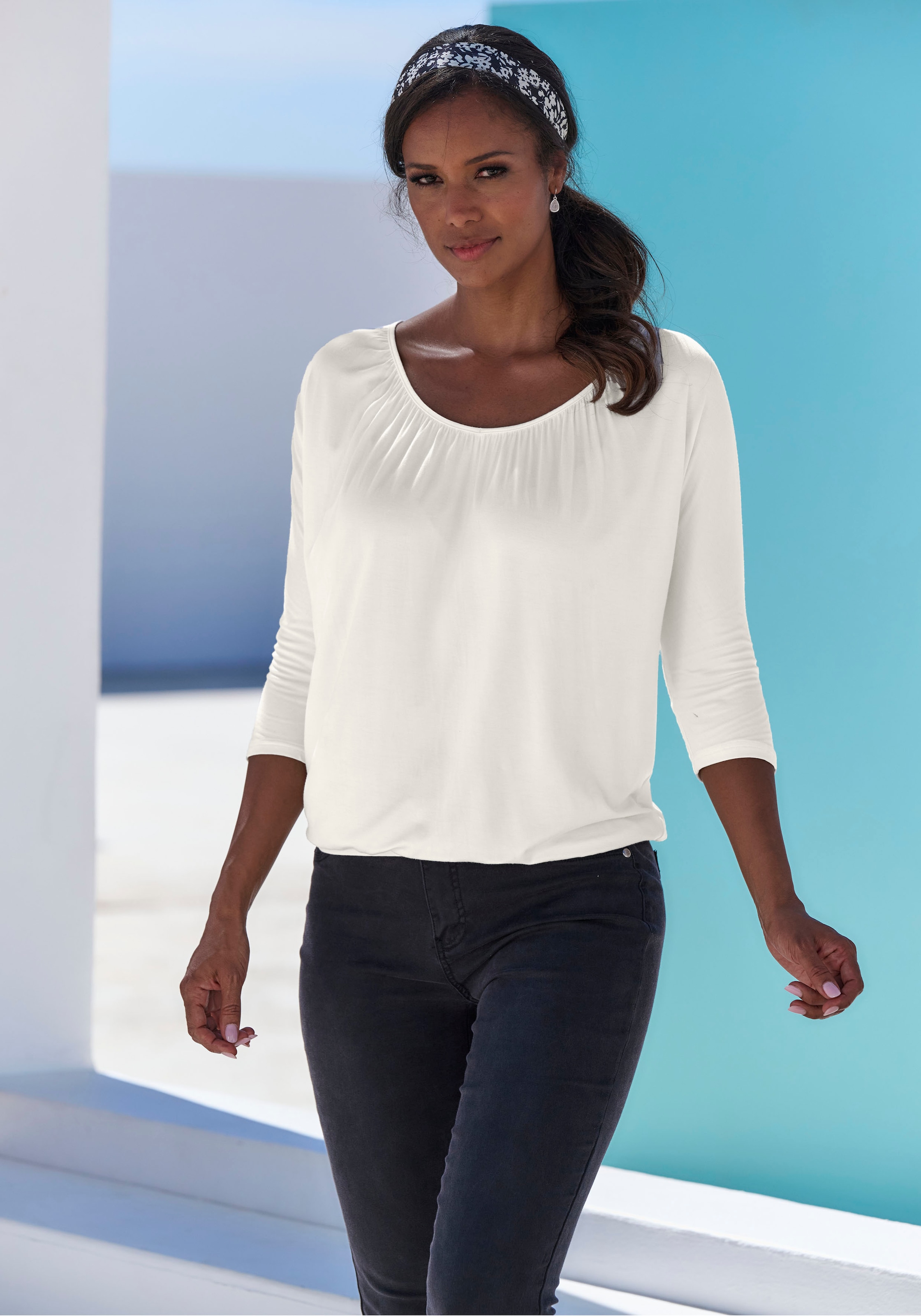 LASCANA 3/4-Arm-Shirt »mit zarter Raffung am Ausschnitt«, aus weichem Viskose-Stretch