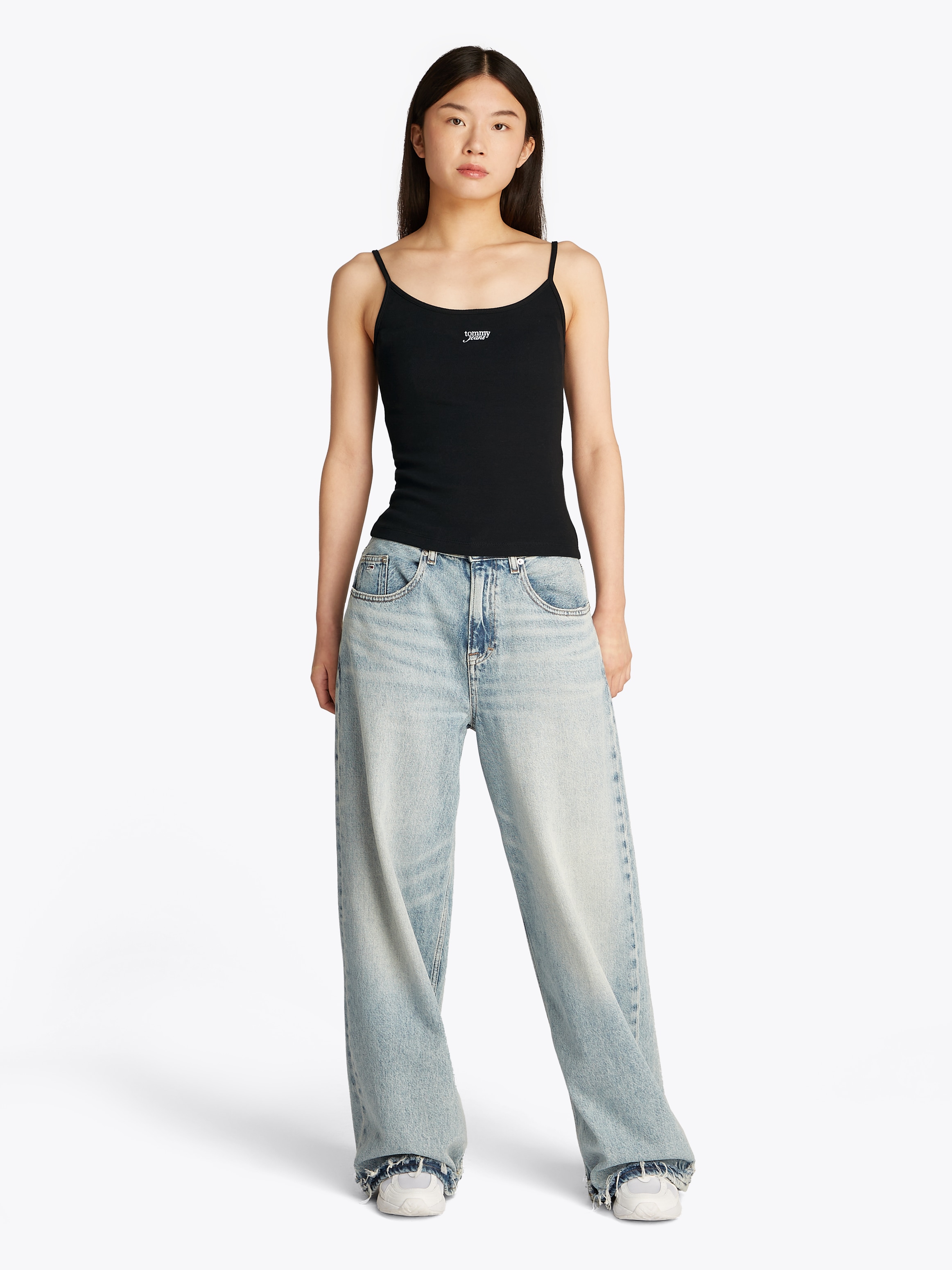 Tommy Jeans Spaghettitop »TJW SCRIPT STRAPPY TOP«, in Rippoptik, mit Logoschriftzug