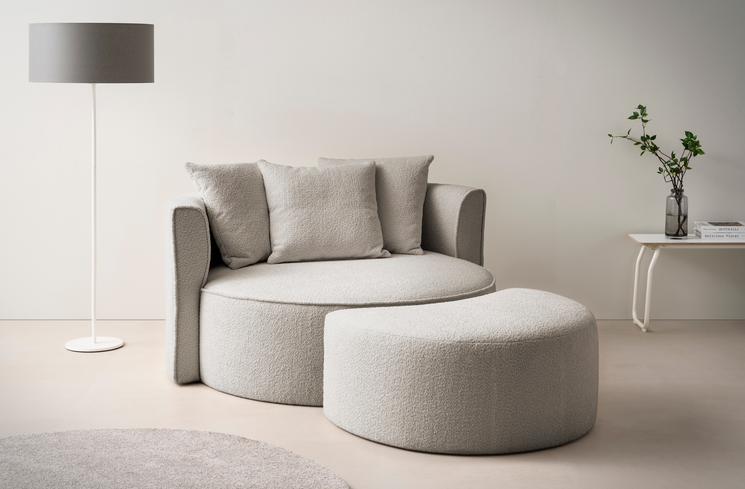 LeGer Home by Lena Gercke XXL-Sessel »Isalie, Rundsessel mit Hocker, Lesesessel, Loveseat, Big-Sessel«, (Set), trendige Stoffe, mit 3 Zierkissen, große Sitzfläche