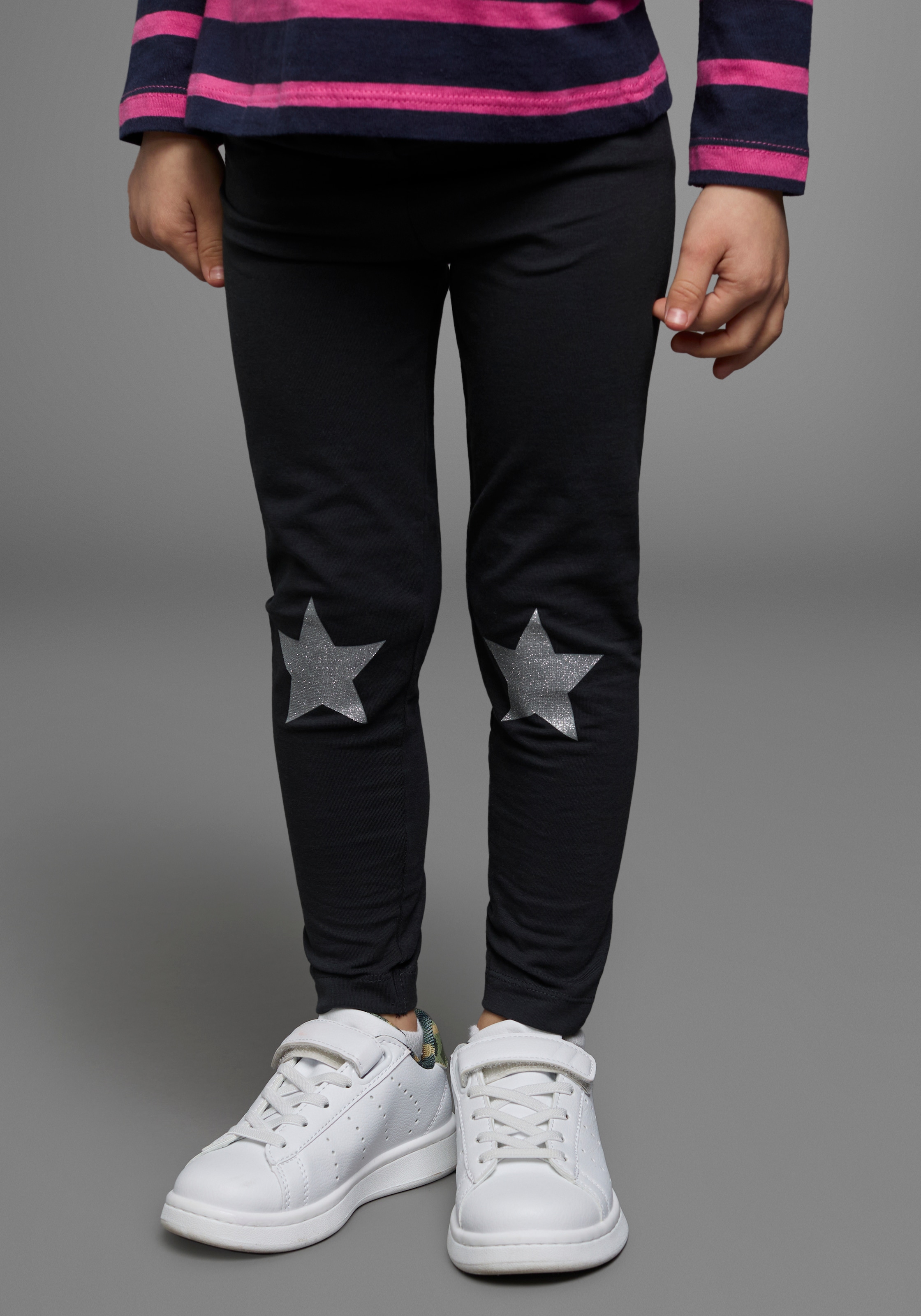 KIDSWORLD Leggings »2er Pack Leggings, mit Sternen-Print«, (Packung, 2 tlg.), mit Glitzerdruck