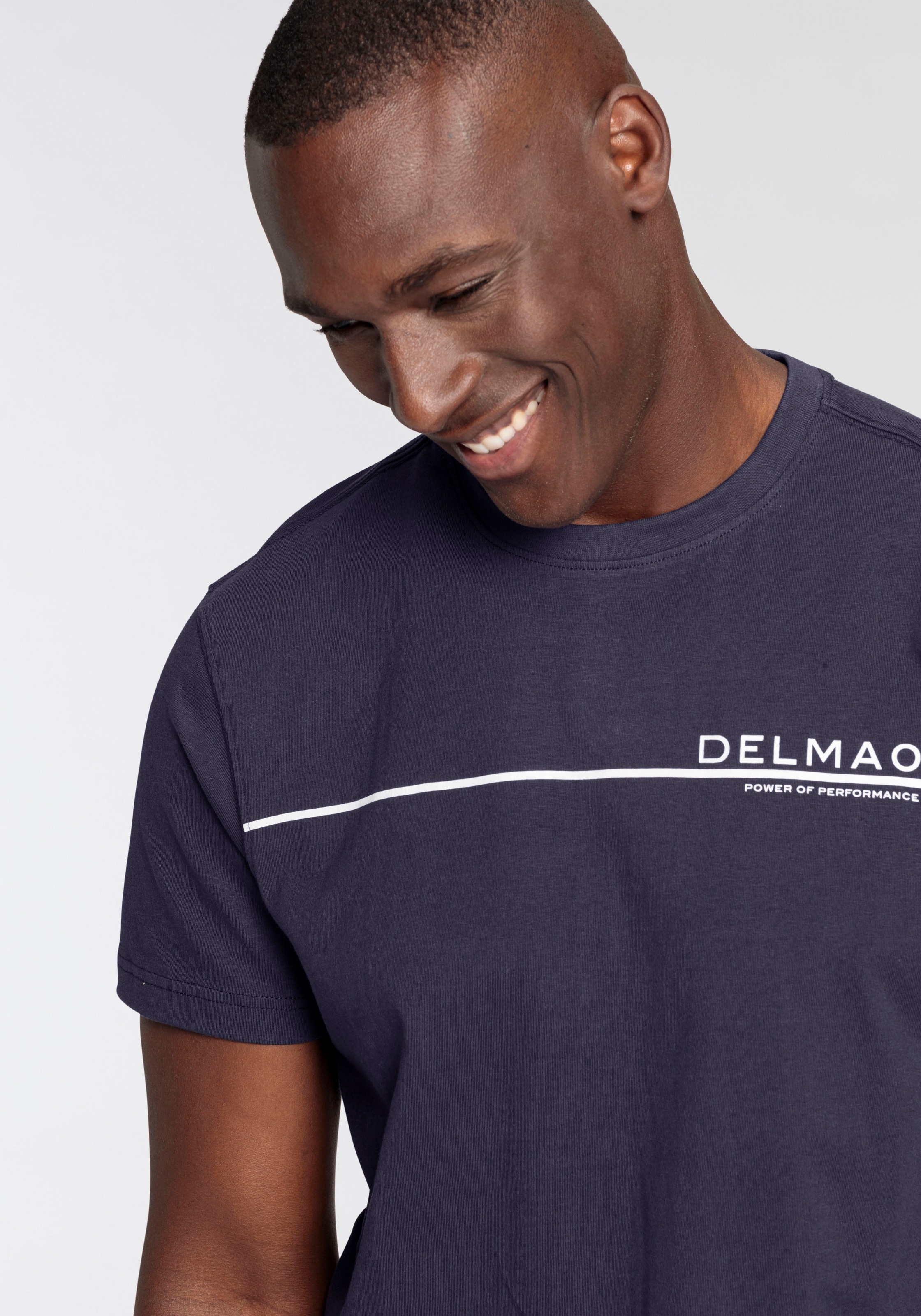 DELMAO T-Shirt, mit modischem Brustprint MARKE! - ♕ NEUE bei