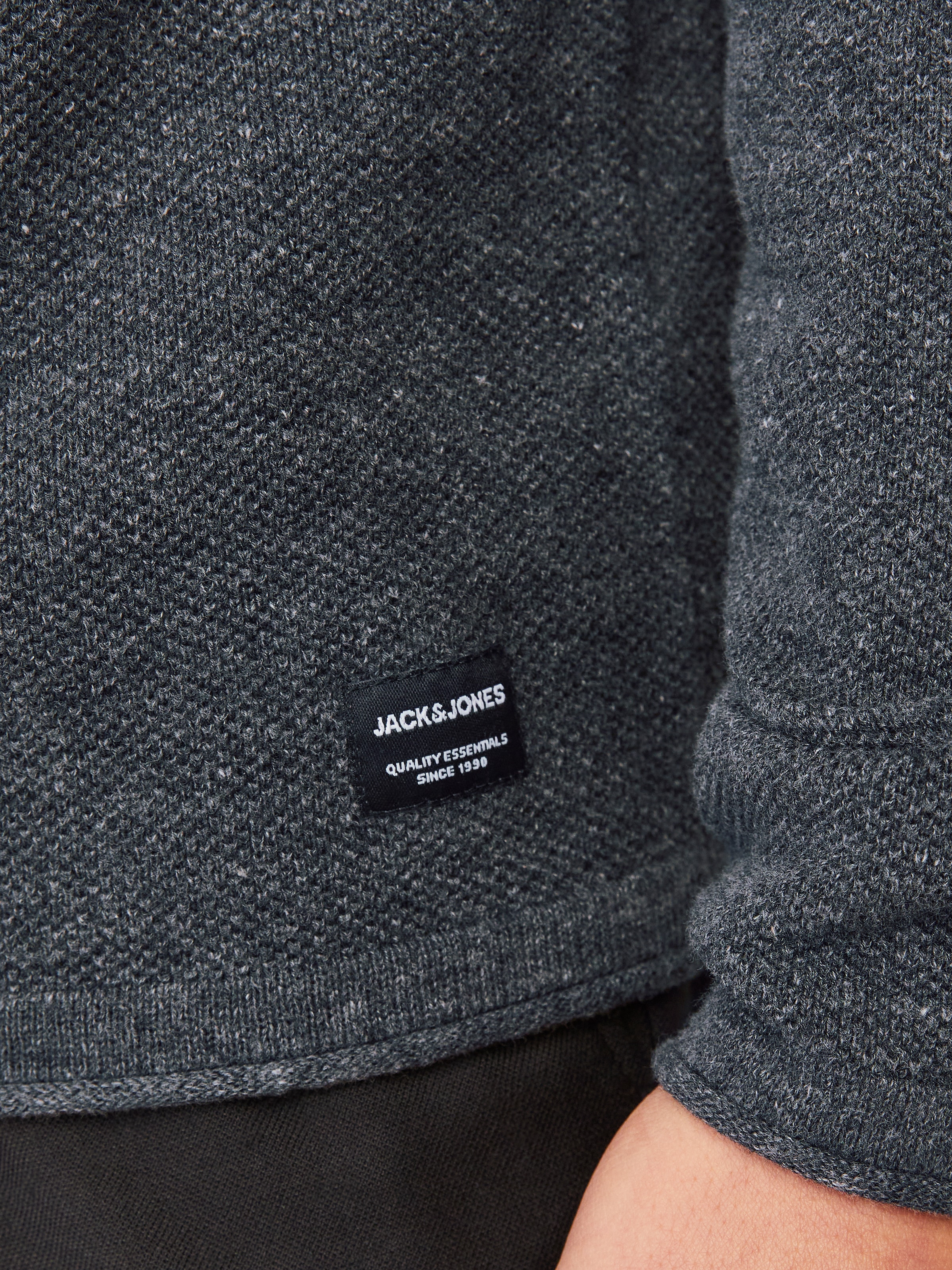 Jack & Jones Rundhalspullover »JJEHILL Einfarbiger Pullover mit angenehmem Tragegefühl« unifarben, modisch, schmal, Baumwolle, Rundhals