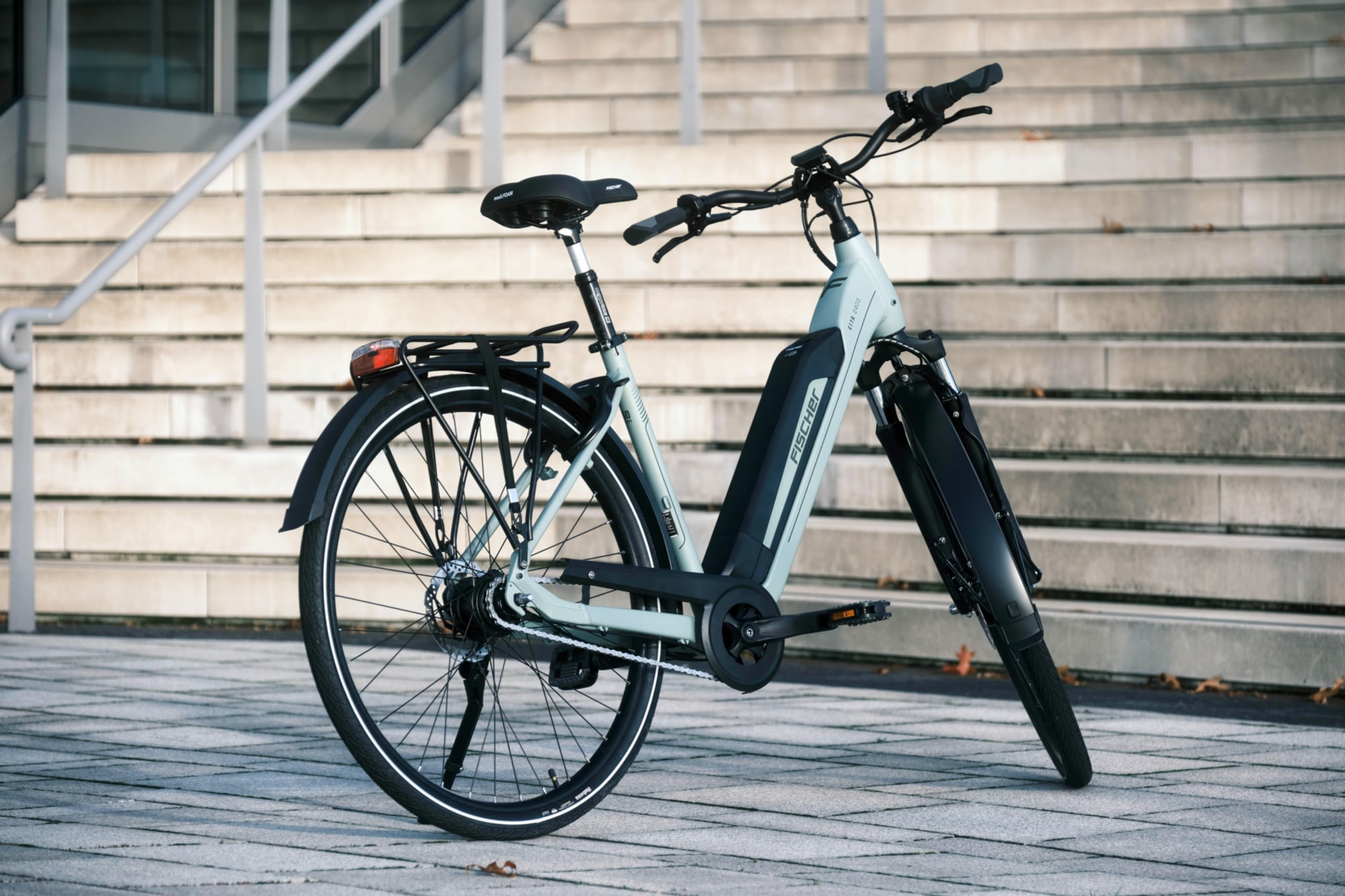 FISCHER Fahrrad »CITA 2403 459 ACTIVE« 7 Gang Shimano NEXUS Schaltwerk Frontmotor mit Akku-Ladegerät | mit Werkzeug,  Pedelec, Elektrofahrrad für Damen und Herren