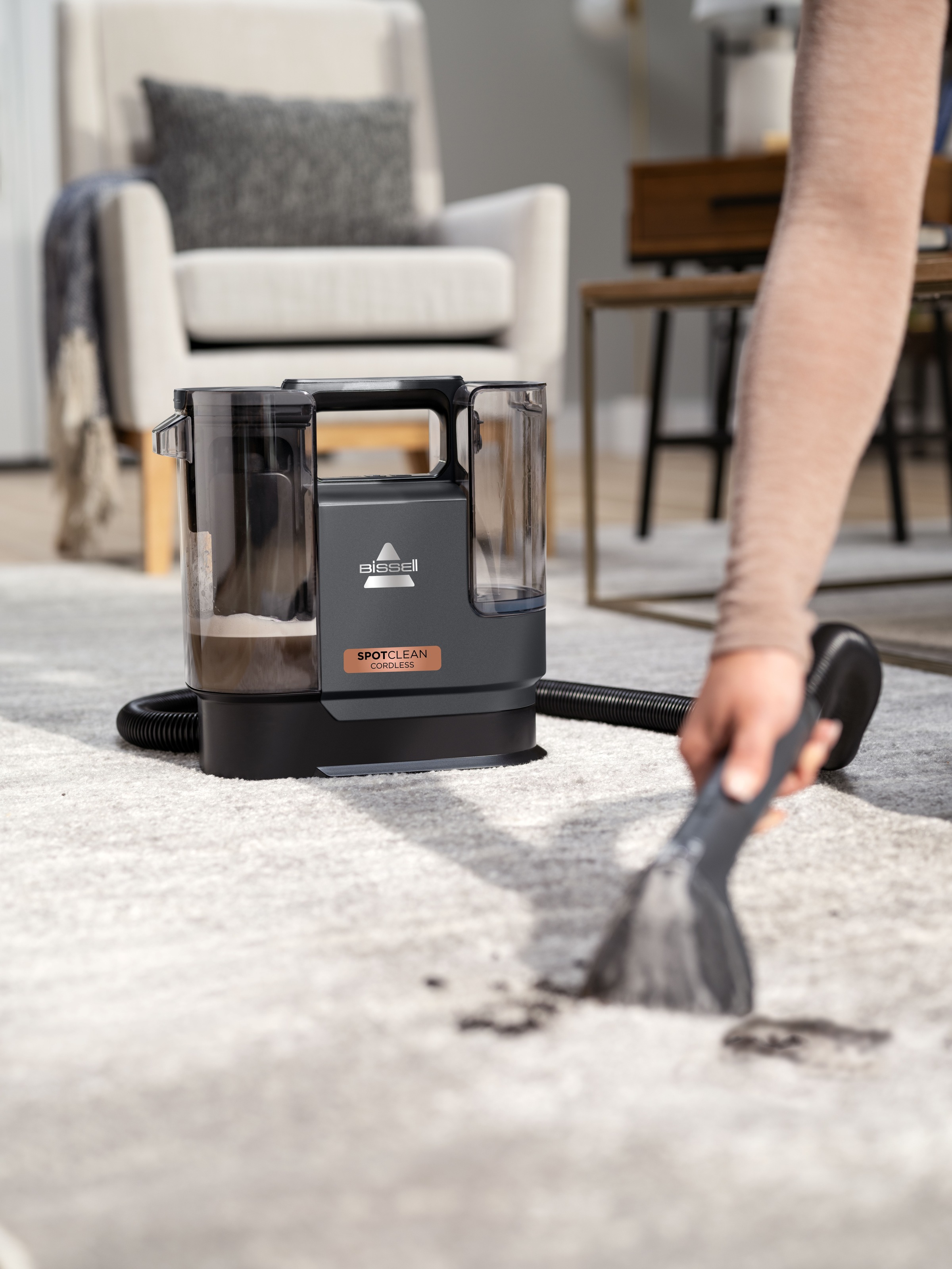 Bissell Wasch-Sauger »3681N SpotClean Cordless, leicht, klein, kabellos, Dual-Tank«, 12kPa, reinigt Flecken auf Teppich, Polster, Autositz & Gartenmöbel