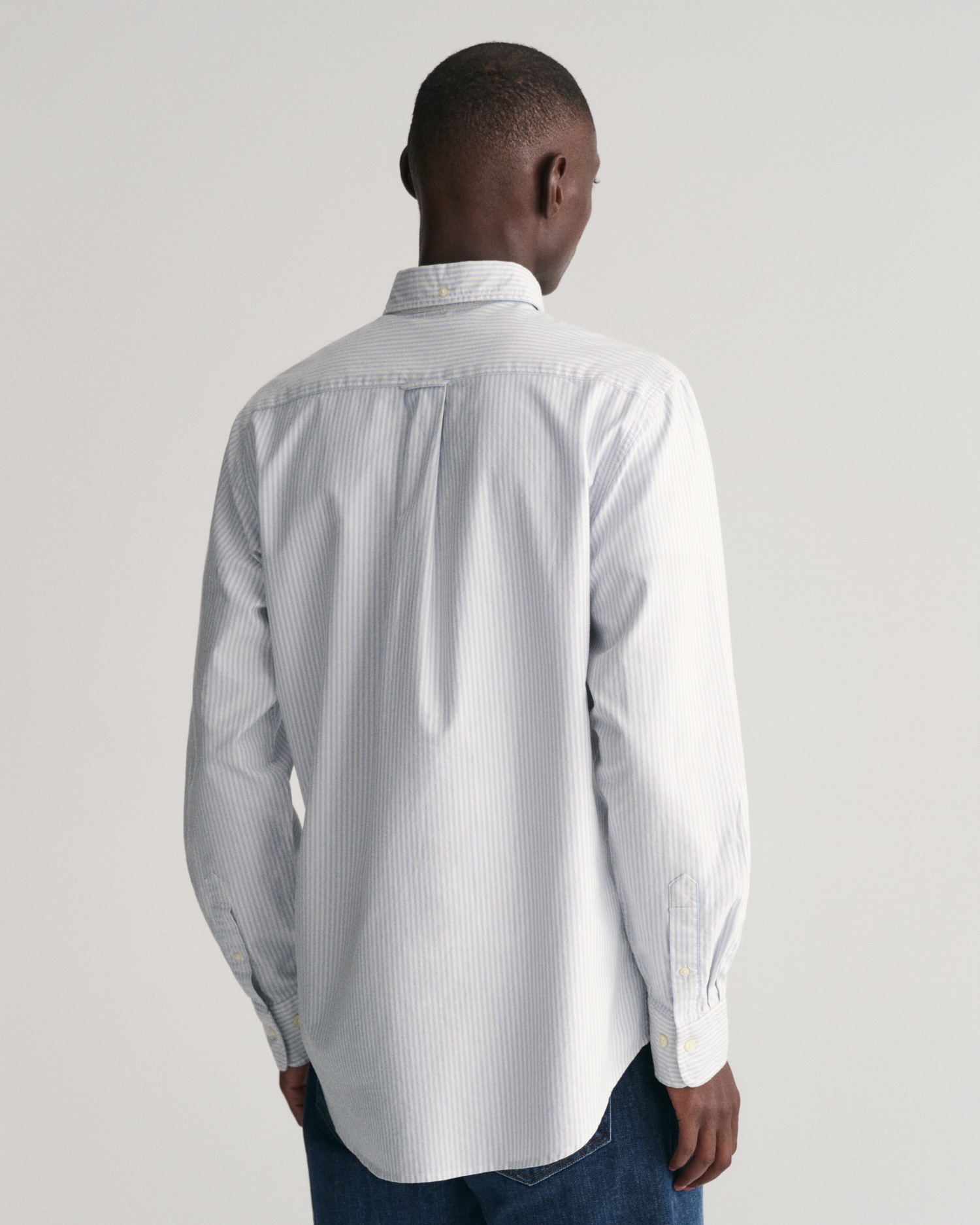 Gant Langarmhemd »Regular Fit Oxford Hemd strukturiert langlebig dicker gestreift« mit dezenter Logostickerei