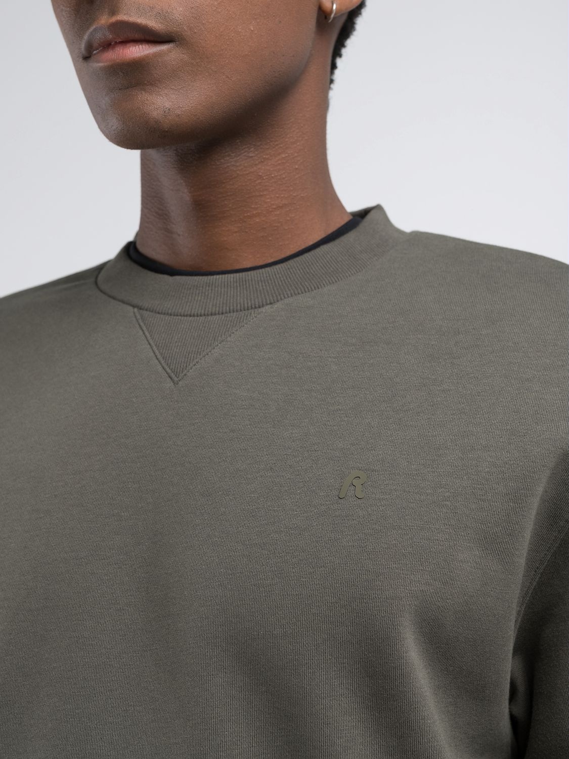 Replay Sweatshirt , mit V-Einsatz am Halsausschnitt
