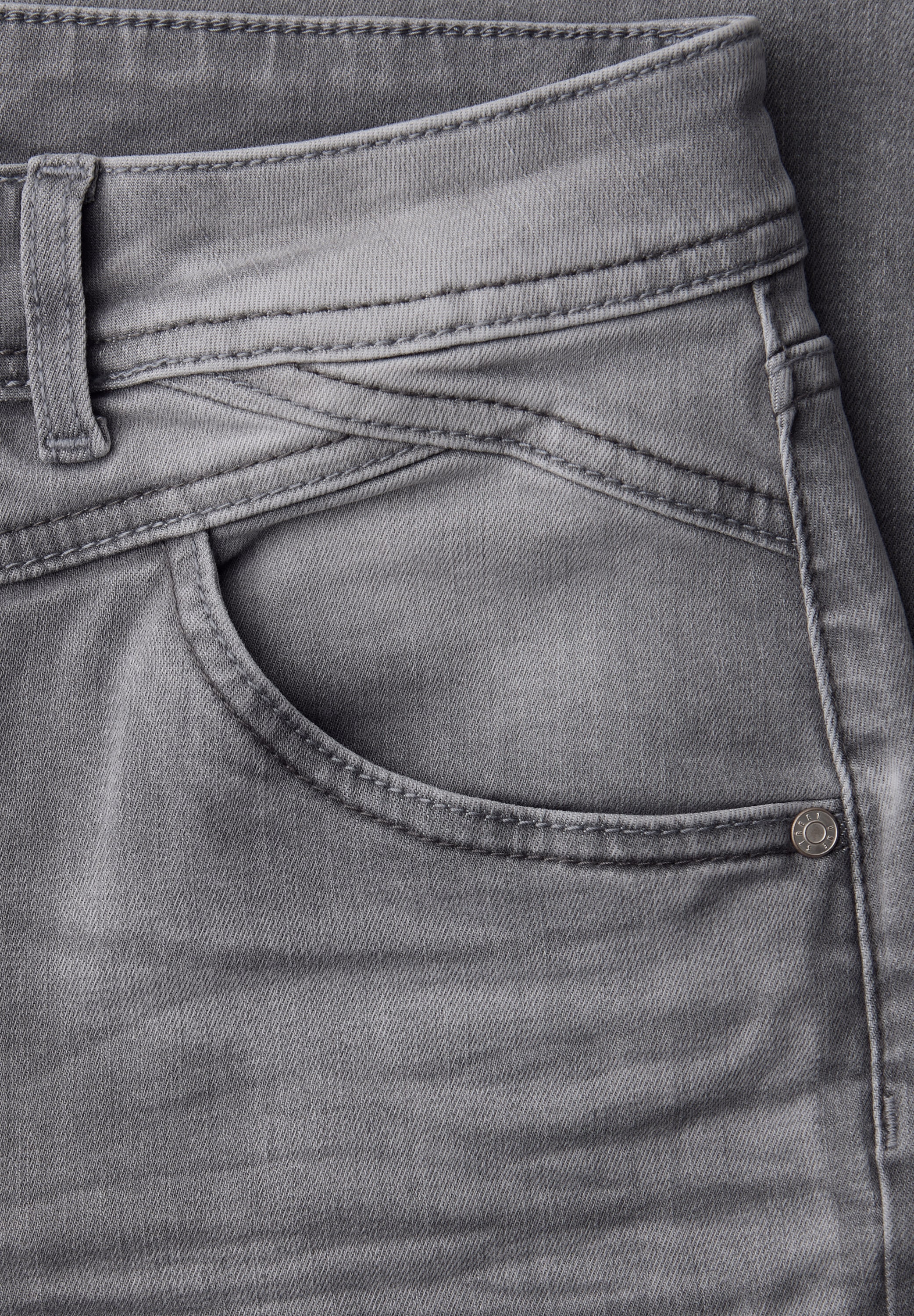 STREET ONE High-waist-Jeans »Style Emee« im Five-Pocket Style