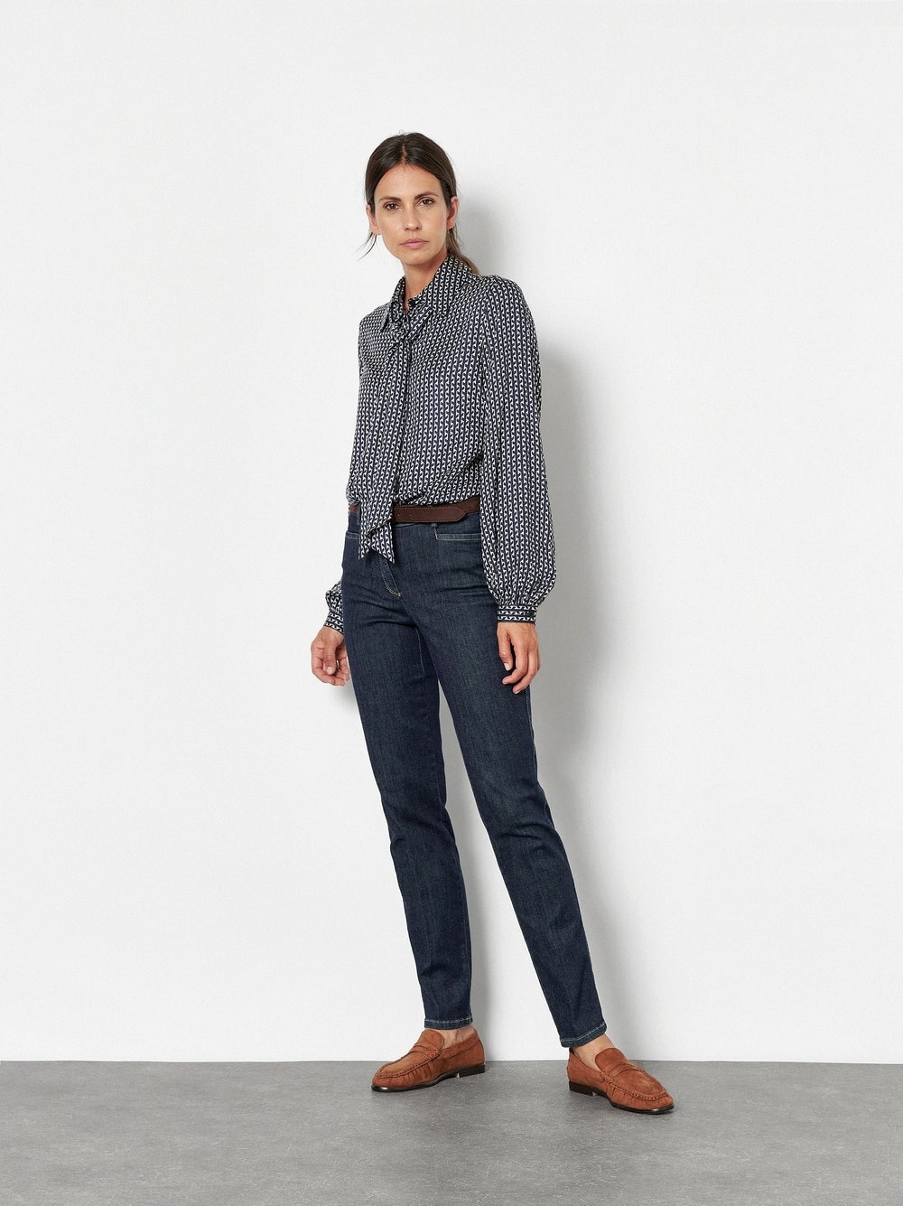 TONI Slim-fit-Jeans »Jenny« mit sportlichem Gummibund hinten