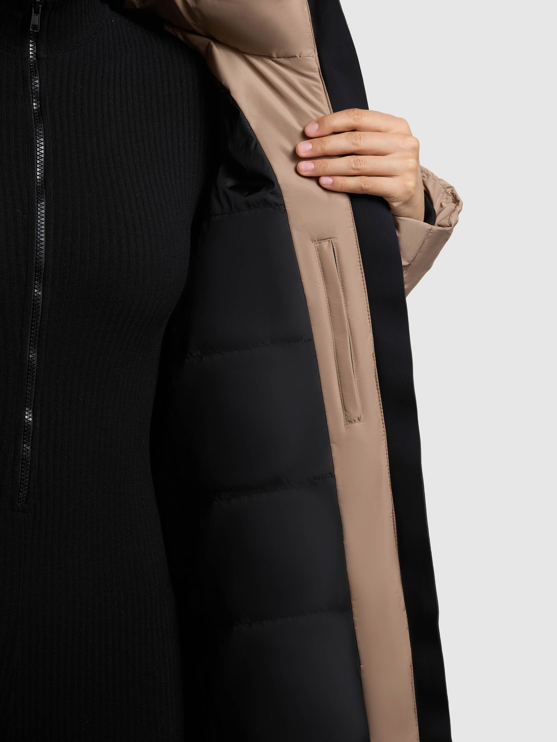 khujo Steppmantel »LINARI«, innenliegender Stehkragen, elastische Bündchen am Ärmelfutter
