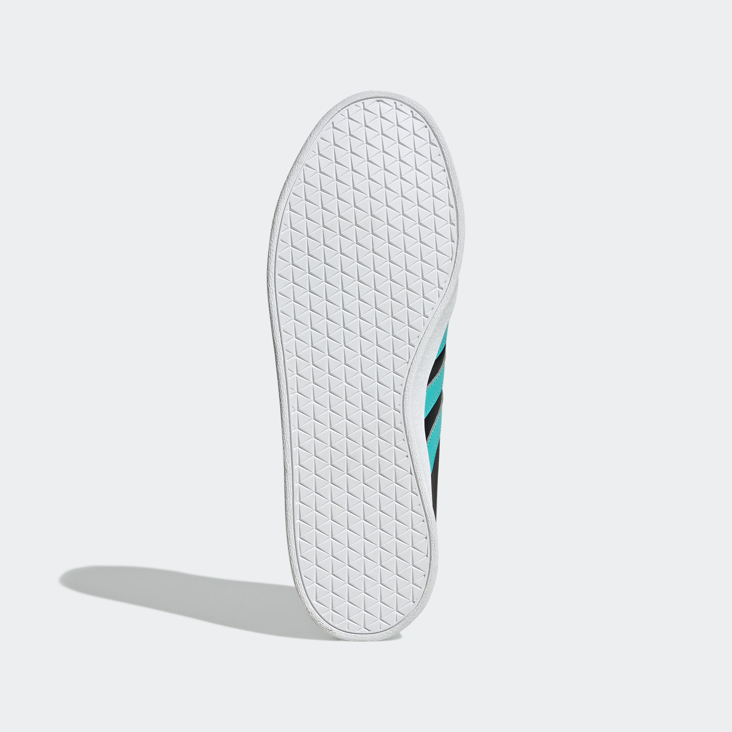 adidas Performance Sneaker »MERCEDES - AMG PETRONAS FORMULA ONE TEAM VL COURT«  Mercedes AMG Motorsport
