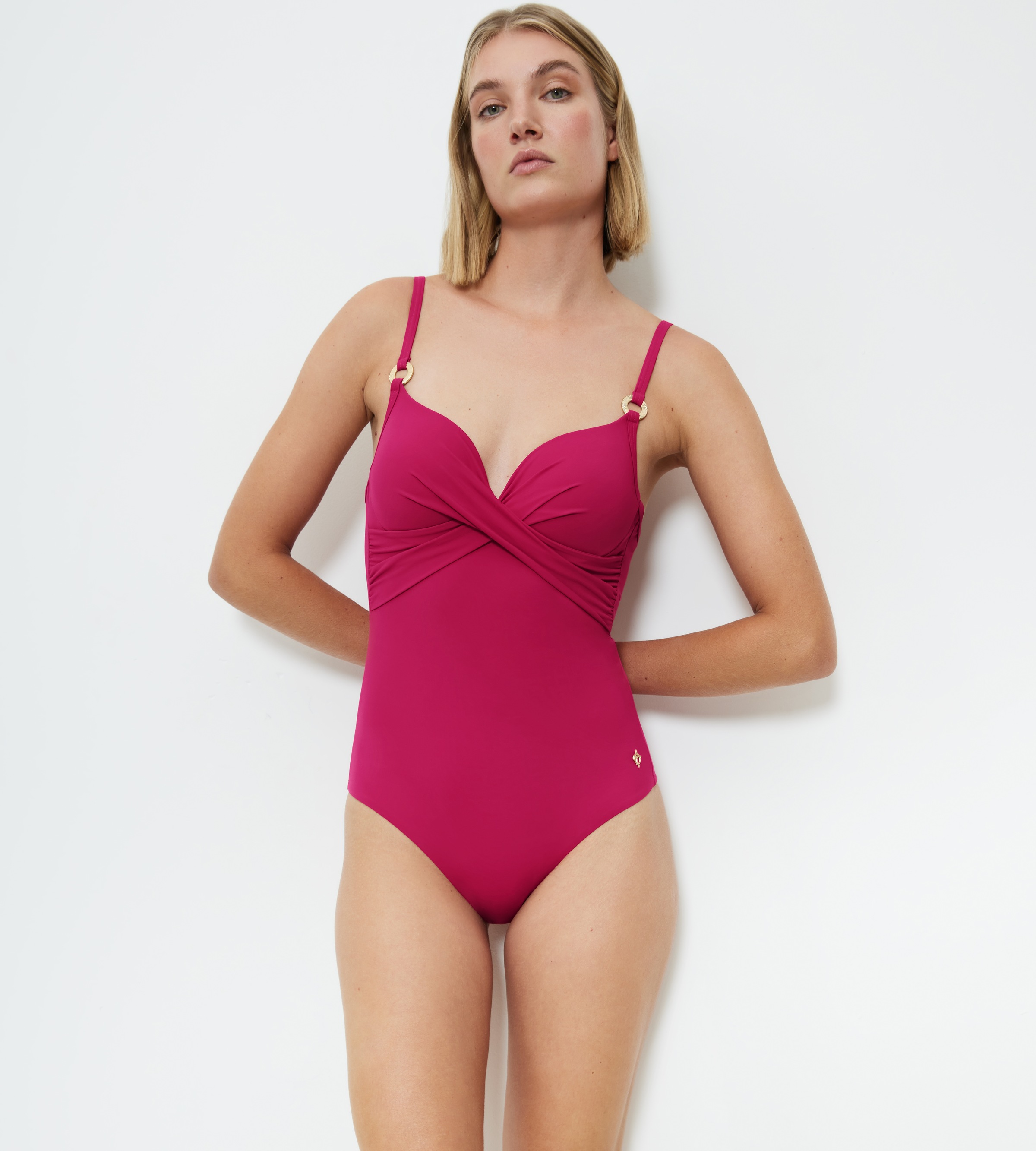 Triumph Badeanzug »Summer Twist OWP«, Eleganz und Komfort