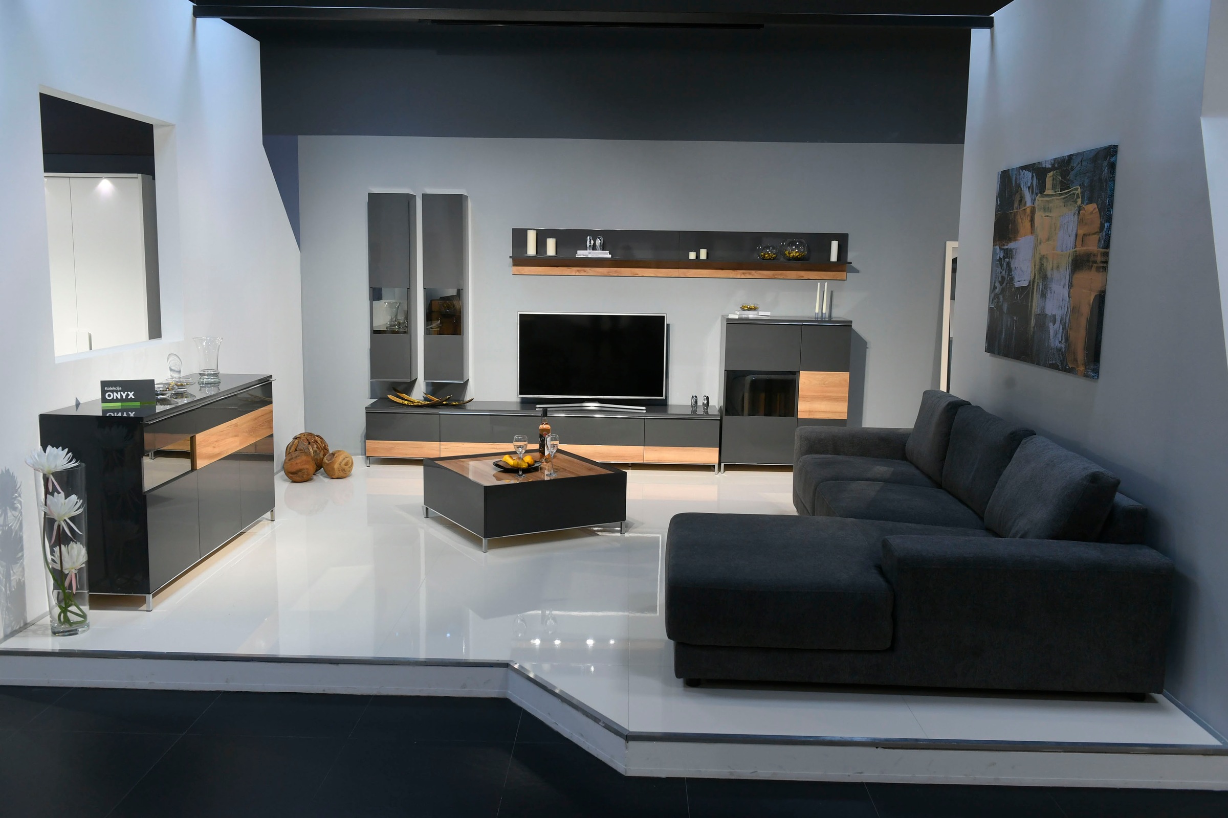 Places of Style Vitrine »Onyx«, mit Soft-Close-Funktion