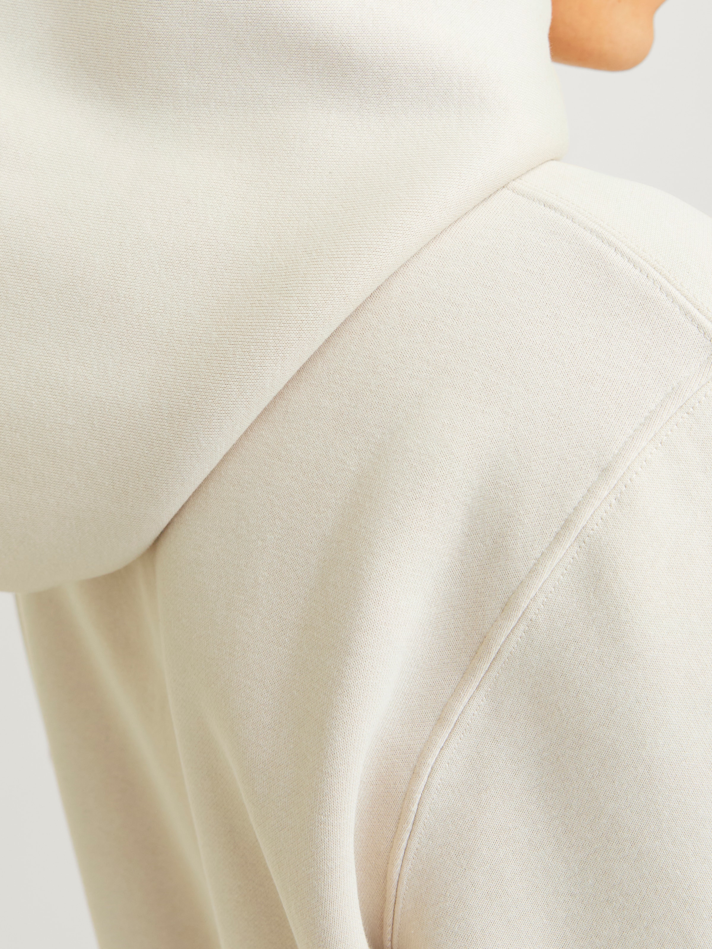 Jack & Jones Kapuzensweatshirt »JJEURBAN EDGE SWEAT HOOD NOOS«, mit Kängurutasche
