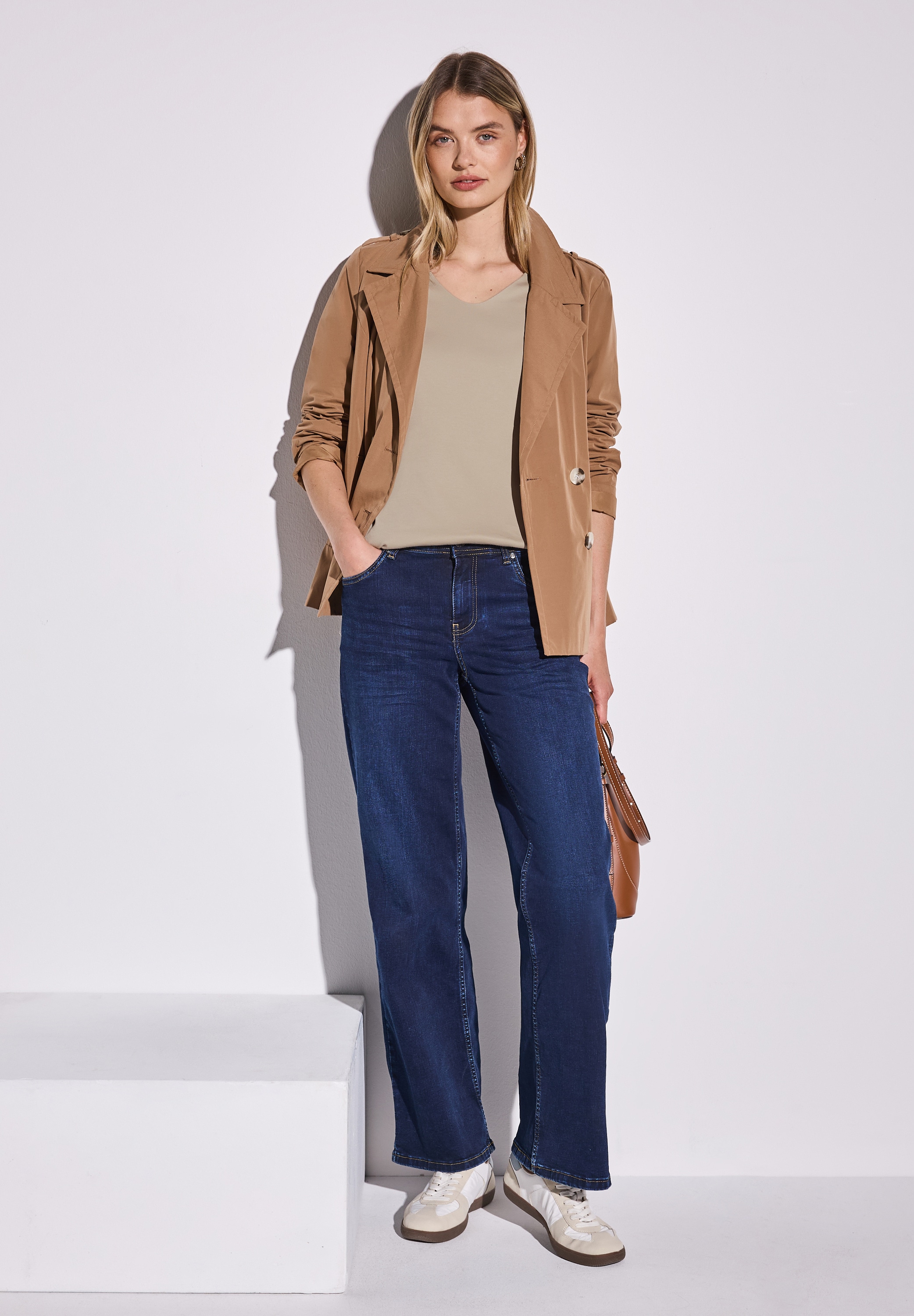 STREET ONE Kurzarmshirt »Style Palmira«, mit tiefem Rundhalsausschnitt