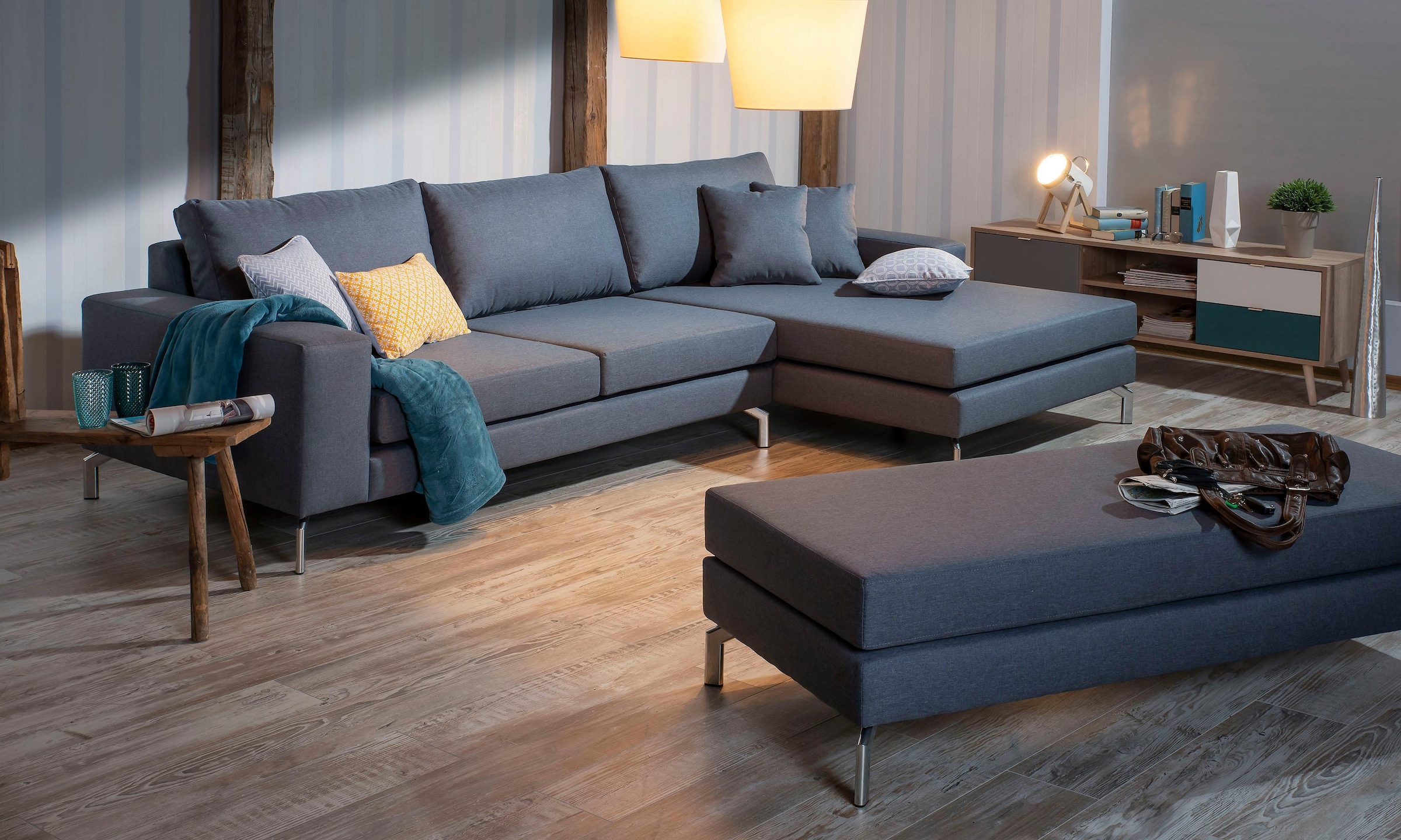 Ecksofa »Flori guter Sitzkomfort, aktuelles Design, eleganter Chromfuß«, mit Longchair...