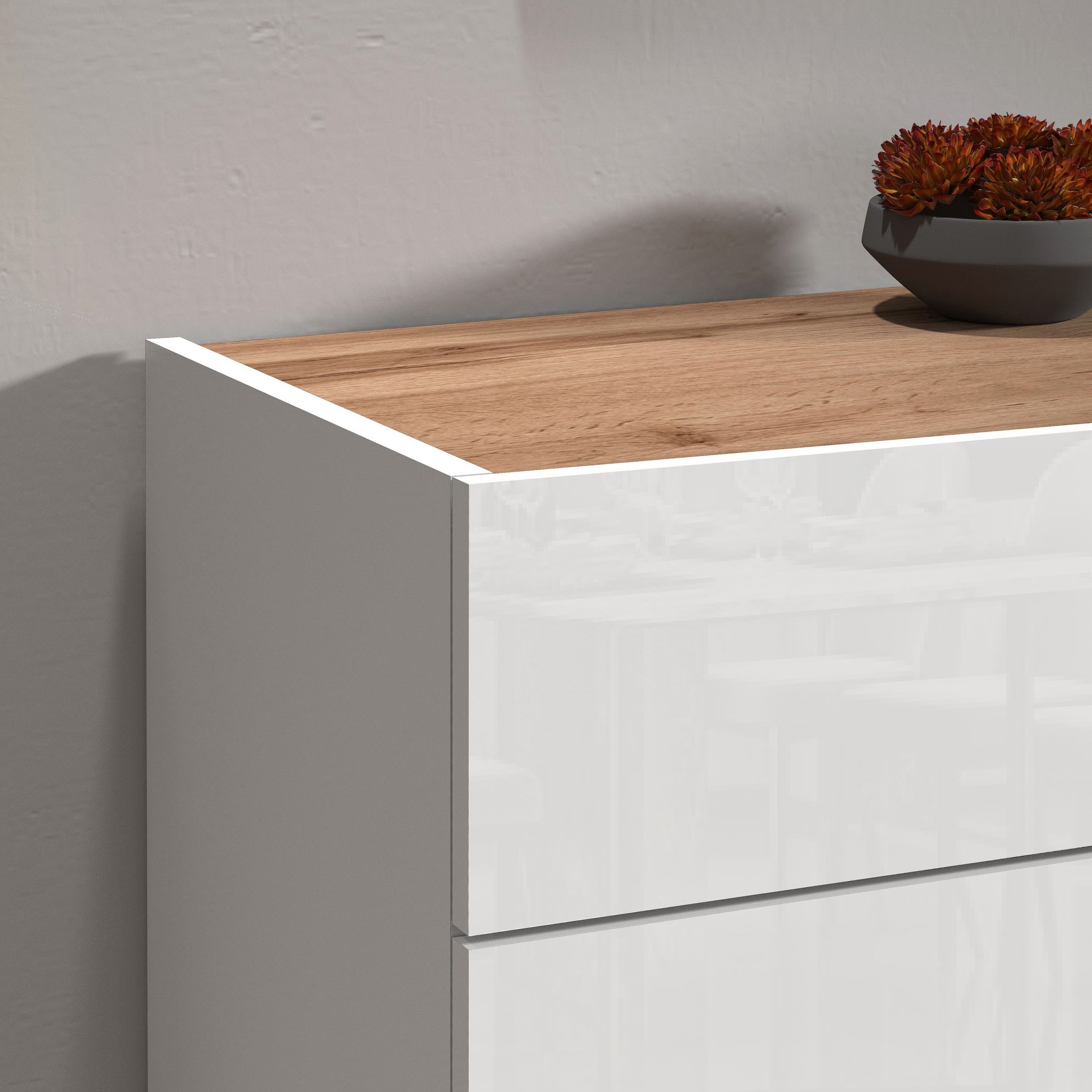 OTTO home Sideboard »Garda, Kommode, Schrank, 2 Türen, 1 Schublade, Made in Italy« Hochglanzlackierte Fronten, Korpus matt, grifflos, Breite 80,9 cm