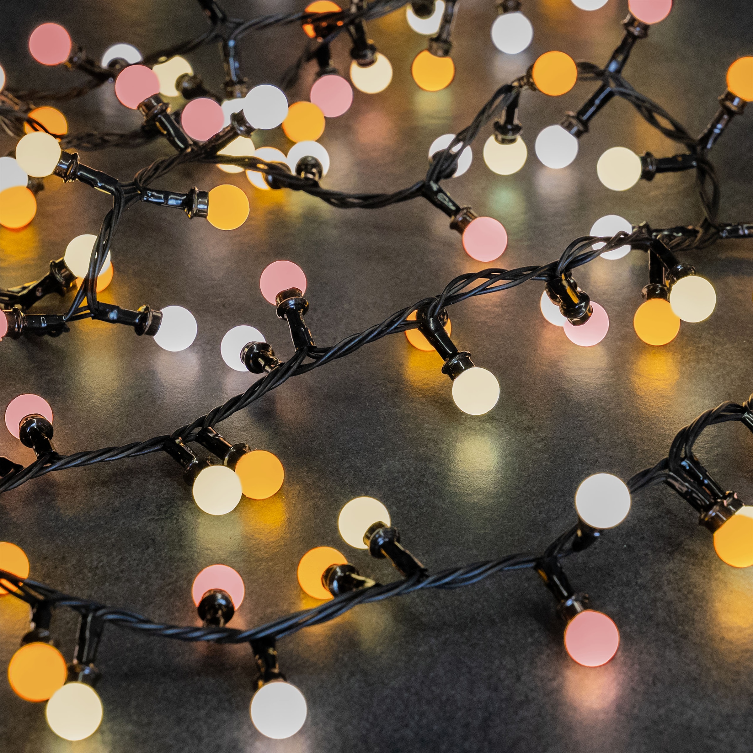 OTTO home LED-Lichterkette »Clusterlichterkette mit Kugel LEDs, 3/6/2/18/24 m Länge, bunt, 11 Modi« warmweiß & bunt, Timer, Memory Funktion, IP44, Indoor, Outdoor, Garten