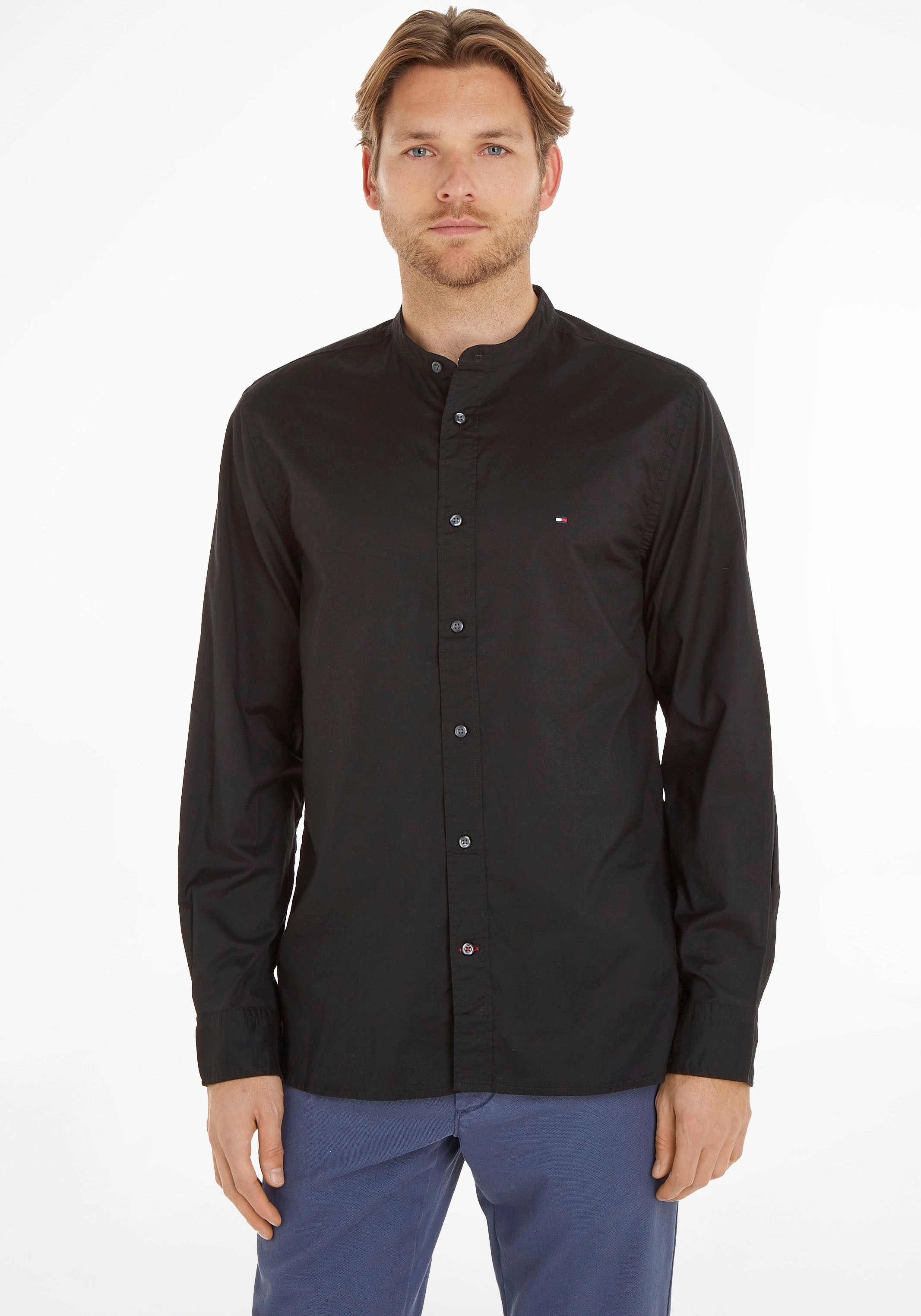 Langarmhemd »NATURAL SOFT SOLID MAO RF SHIRT«, mit Tommy Hilfiger Markenstreifen innen...