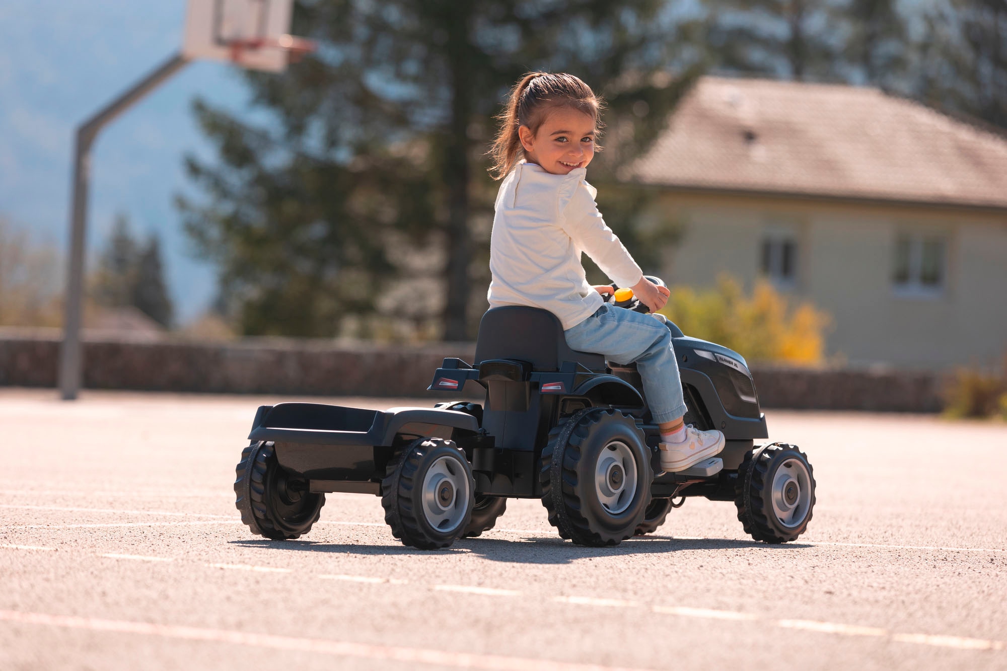 Smoby Trettraktor »Farmer XLS schwarz+«, mit Anhänger; Made in Europe