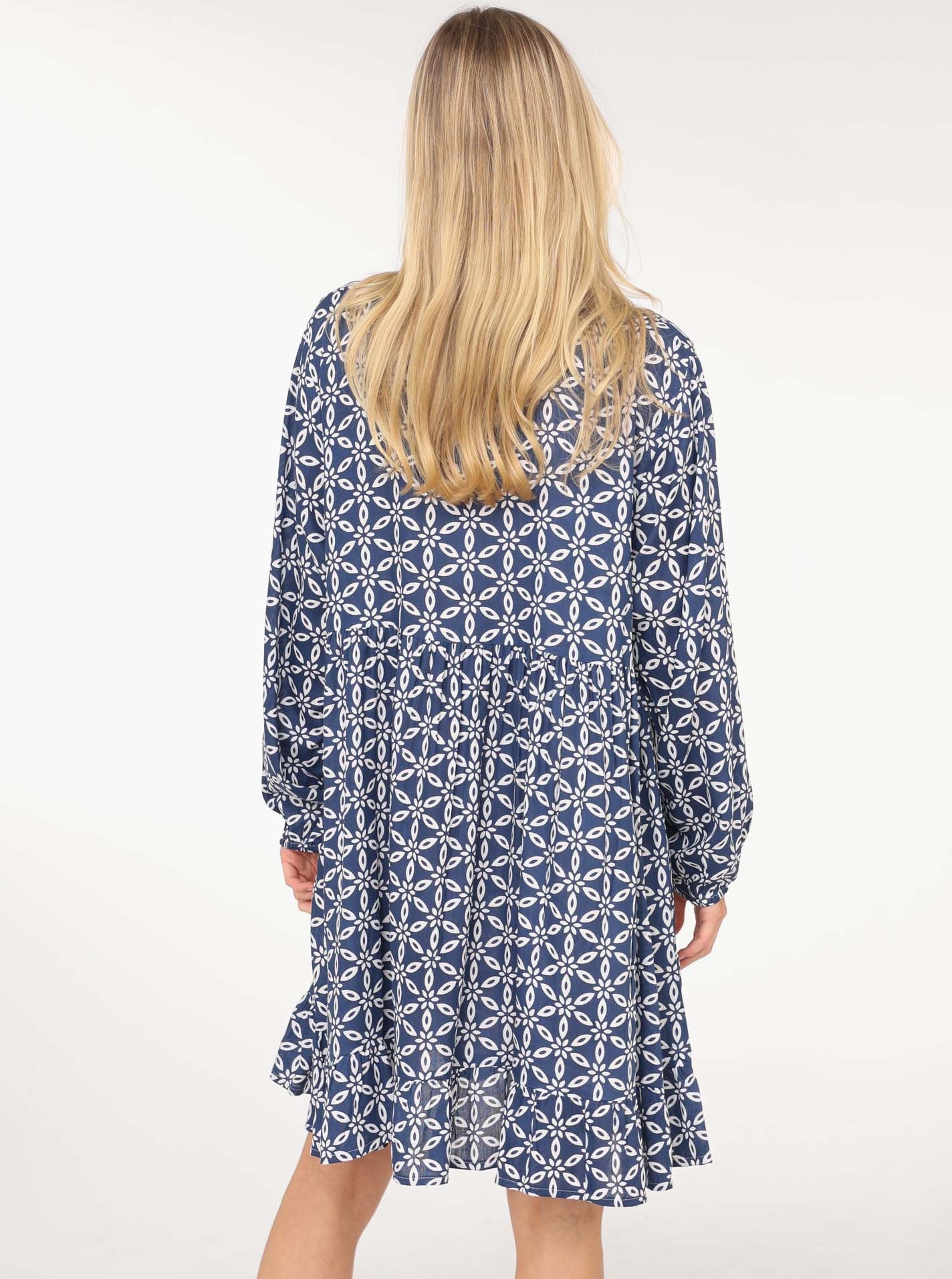 Zwillingsherz Sommerkleid »"Stargazing"« mit Muster, langen Ärmeln und Tasseln