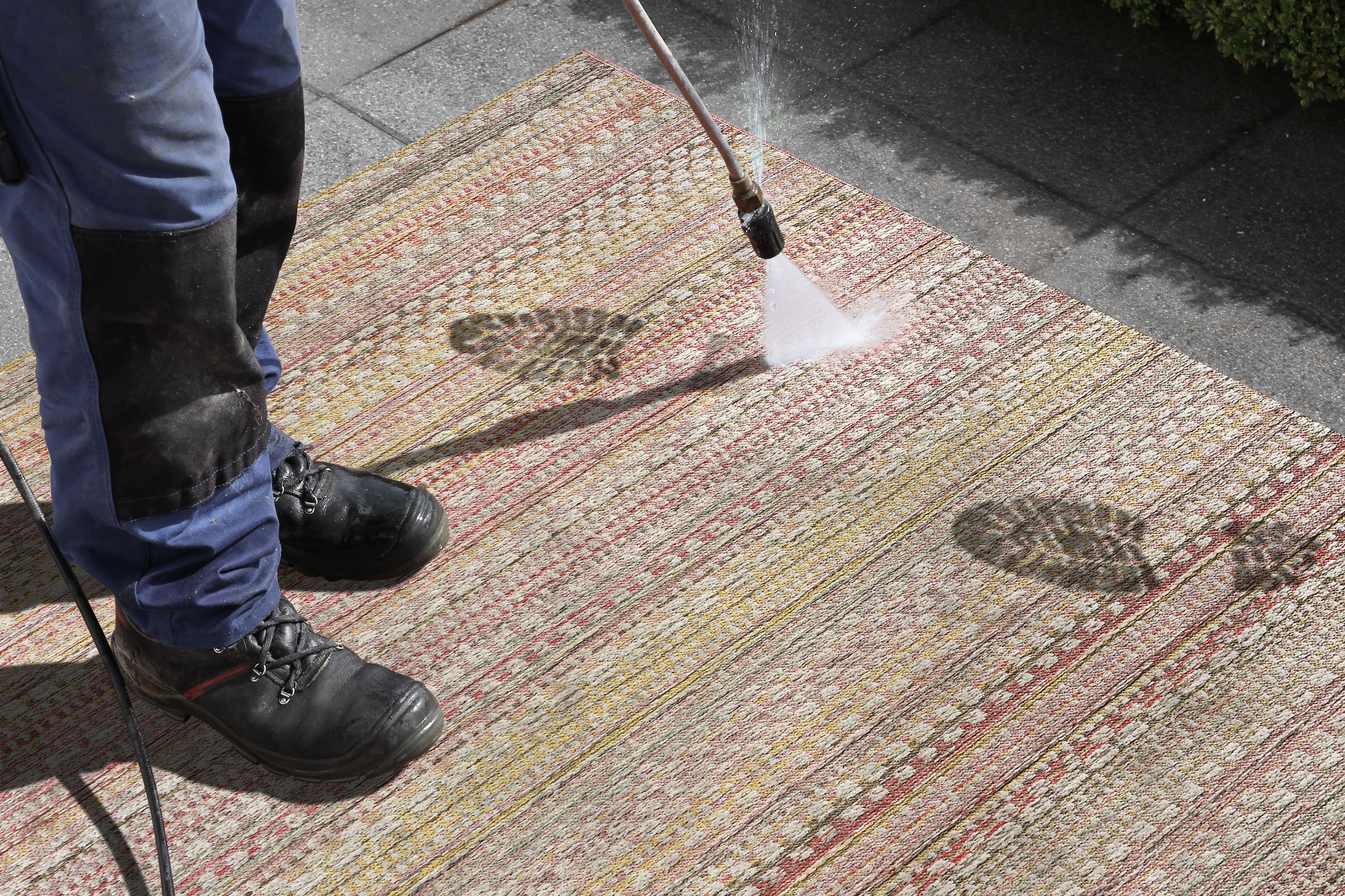 NORTHRUGS Teppich »Pine«, rechteckig, 7 mm Höhe, In-und Outdoor geeignet, Strapazierfähig und pflegeleicht, Flachgewebe