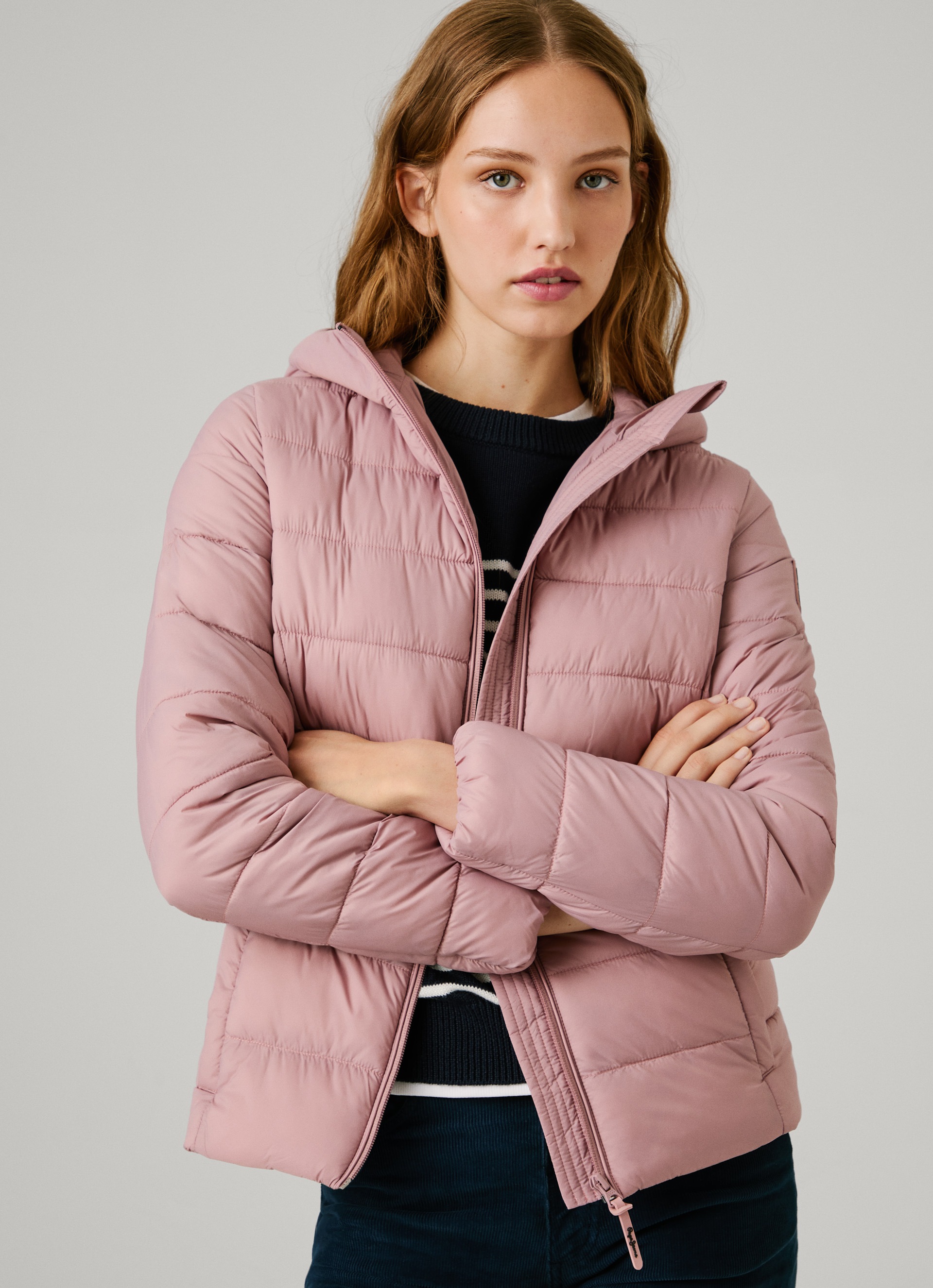 Pepe Jeans Steppjacke »SALLY SHORT« mit Kapuze tailliert, mit verstellbarem Kordelzug