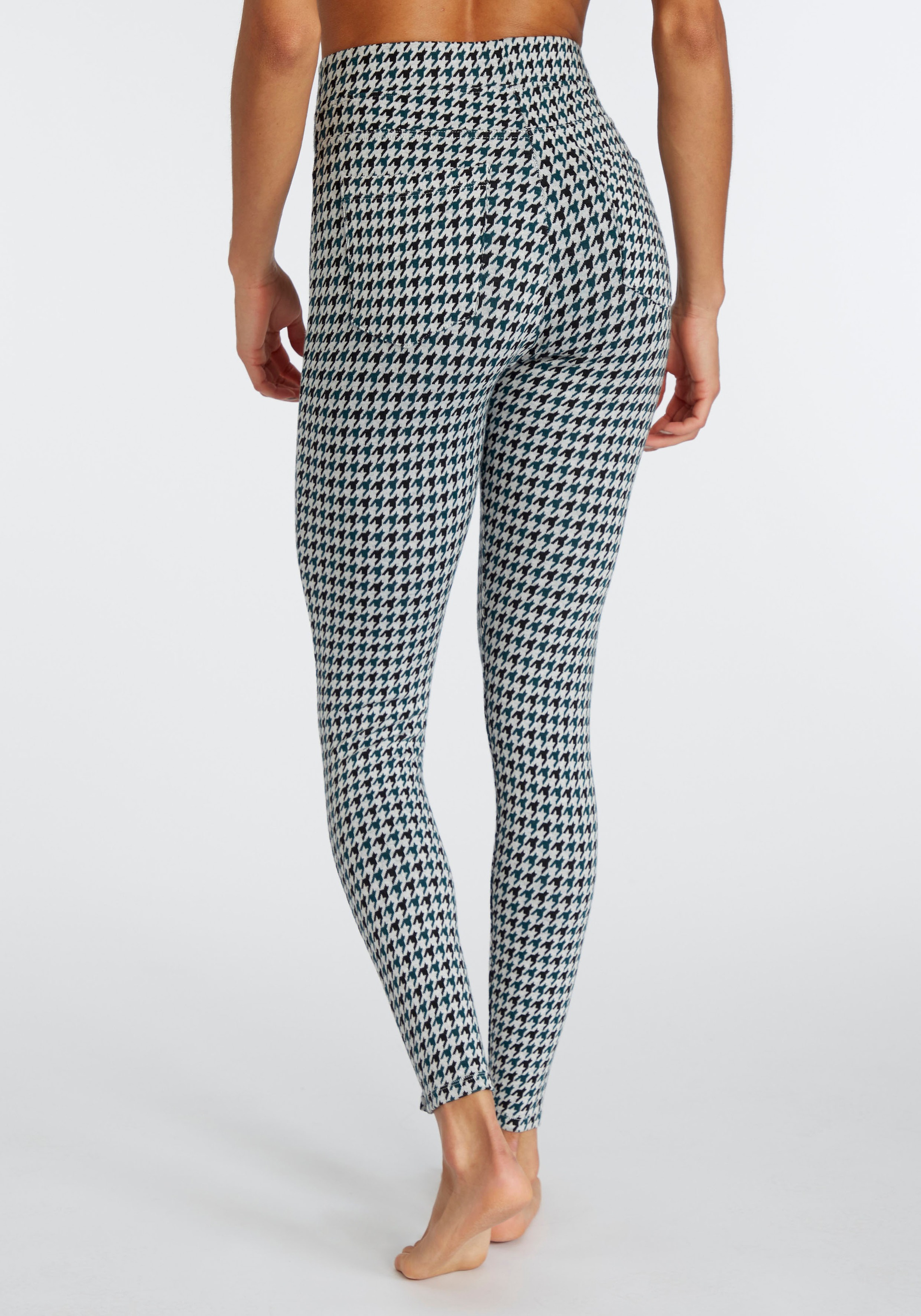 LASCANA Leggings, mit eingestricktem farbigem Design
