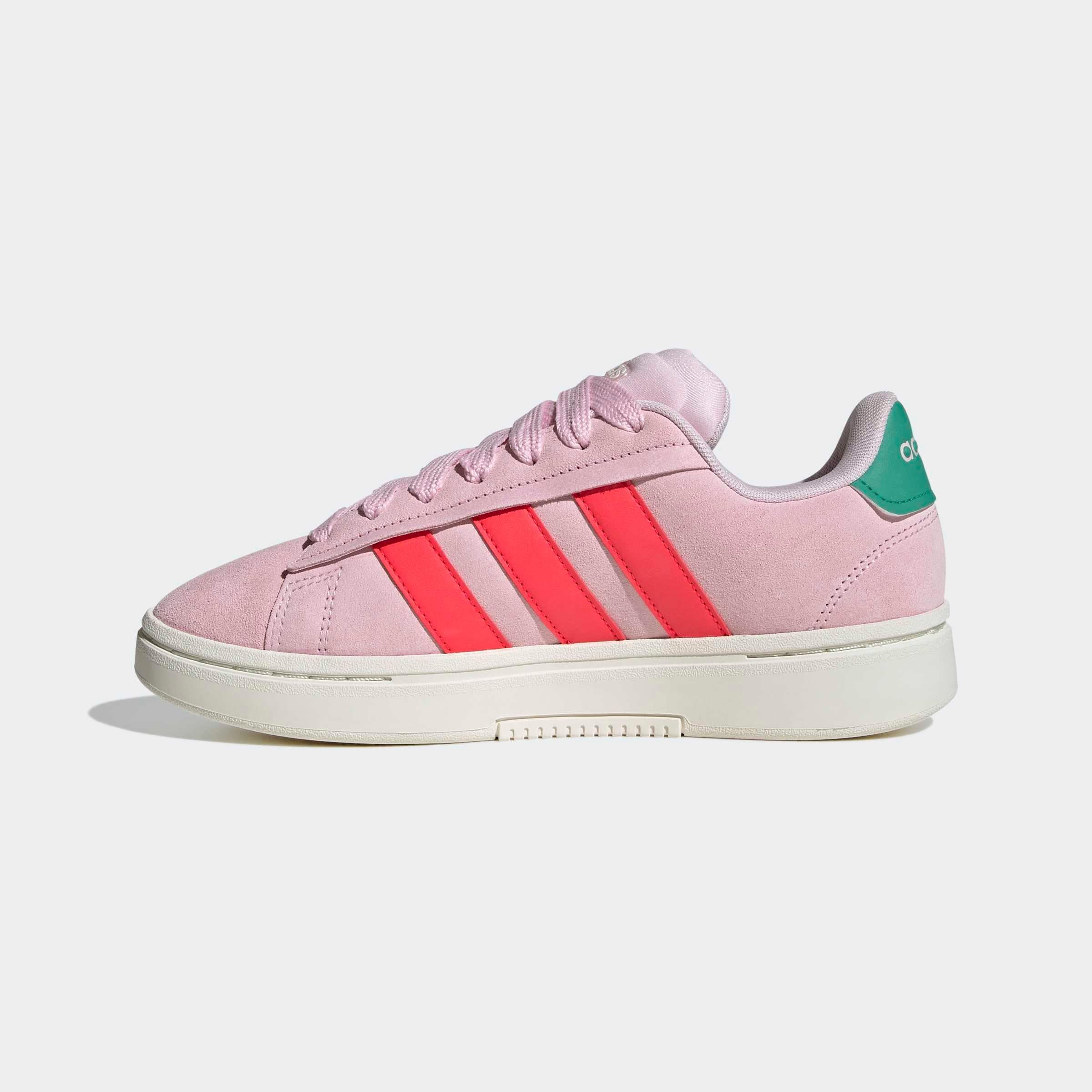 adidas Sportswear Sneaker »GRAND COURT ALPHA«  inspiriert vom Design des adidas campus 00