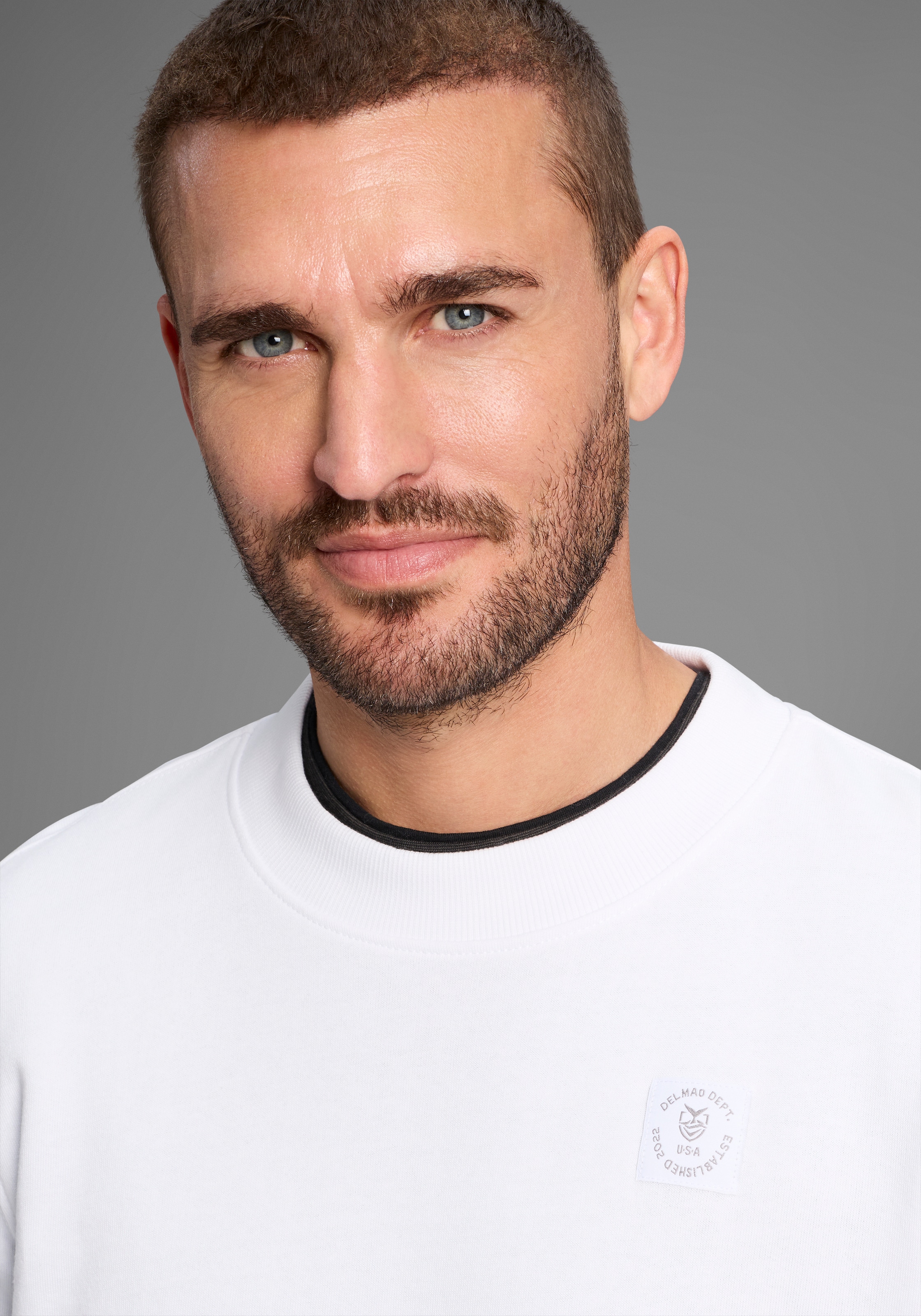 DELMAO Sweatshirt Langarm,  Regular Fit,  unifarben,  Basic-Stil