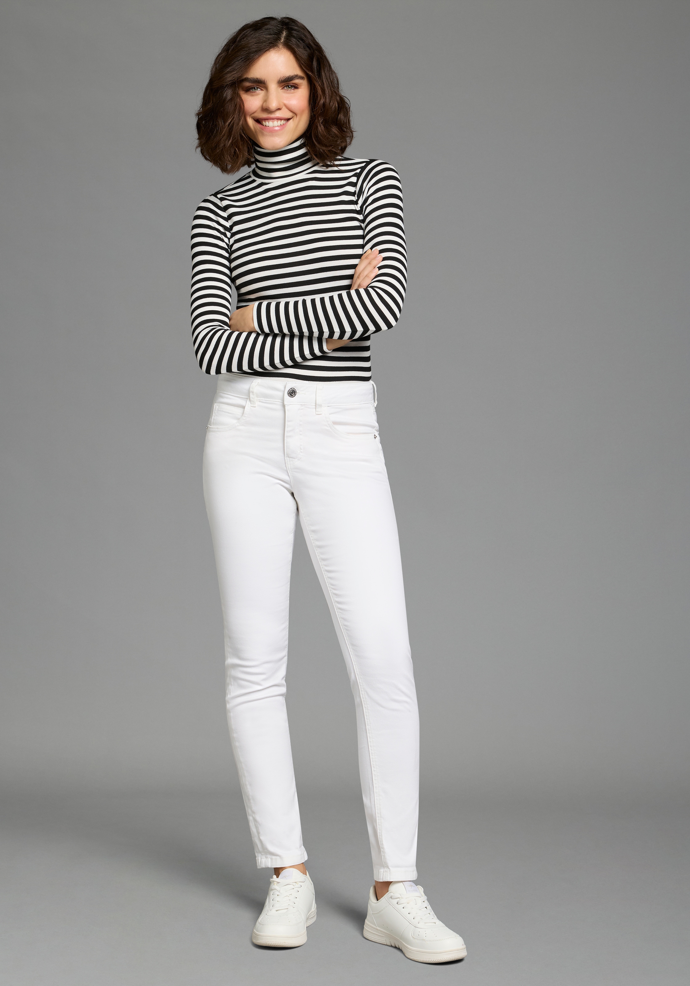 KangaROOS Relax-fit-Jeans »RELAX-FIT HIGH WAIST« knöchelfreie Schnittform,  krempelbare Beinabschlüsse