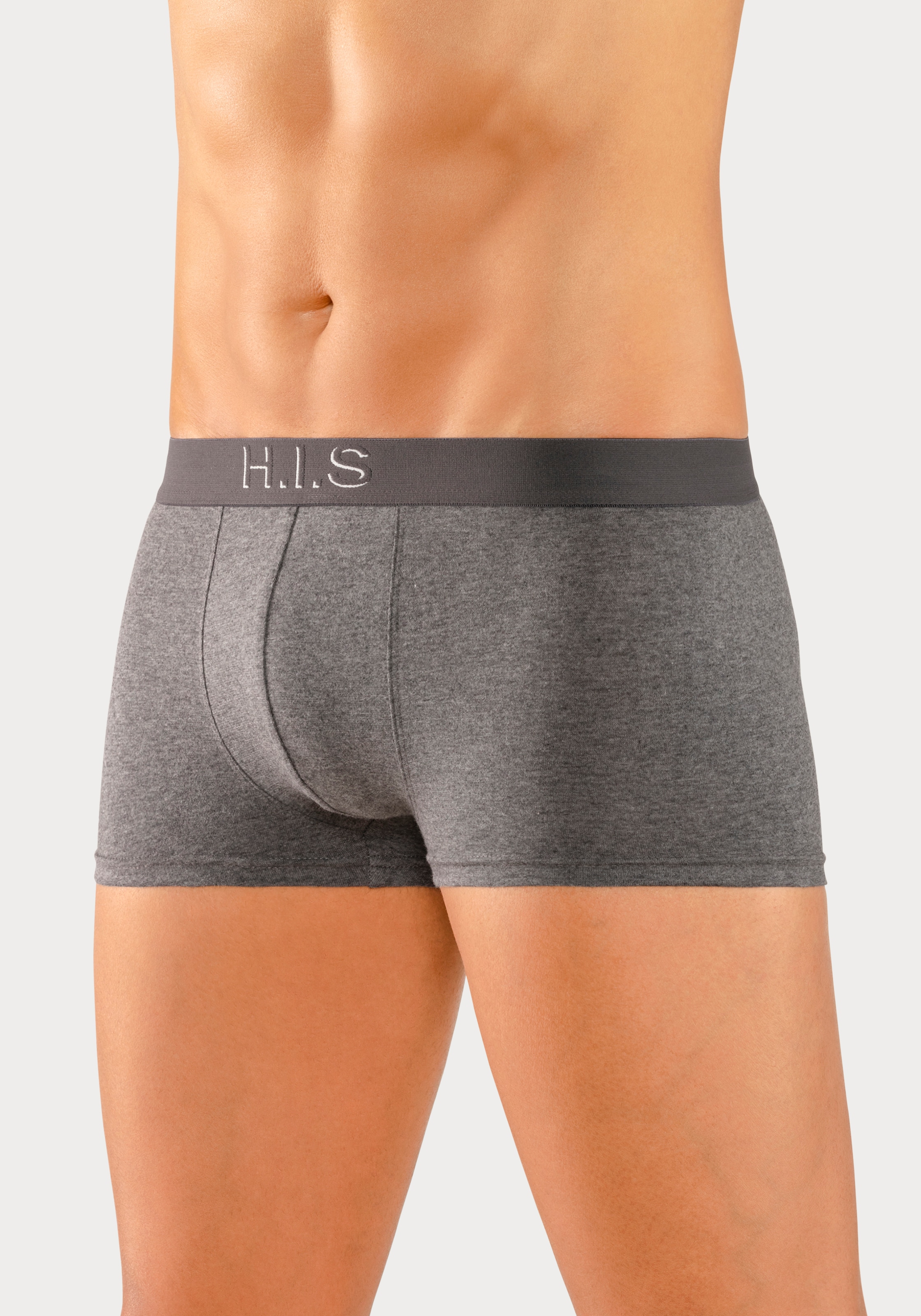 H.I.S Boxershorts, (Packung, 5 St.), in Hipster-Form am Webbund mit Logoschriftzug mit 3D Effekt