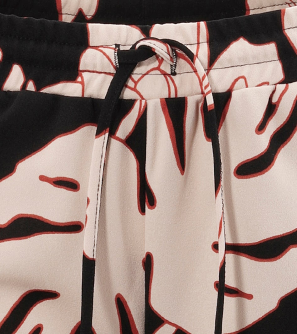 Aniston SELECTED Schlupfhose, mit großflächigem und abstraktem Blumenmuster