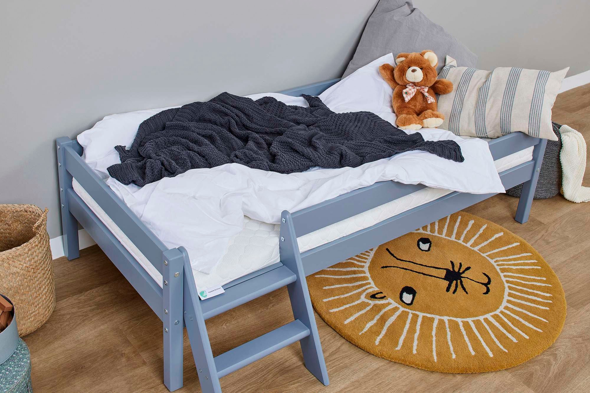 Home affaire Jugendbett »ECO One«, Kinderbett mit Rausfallschutz und Leiter, 3 Farben/Matratze wählbar