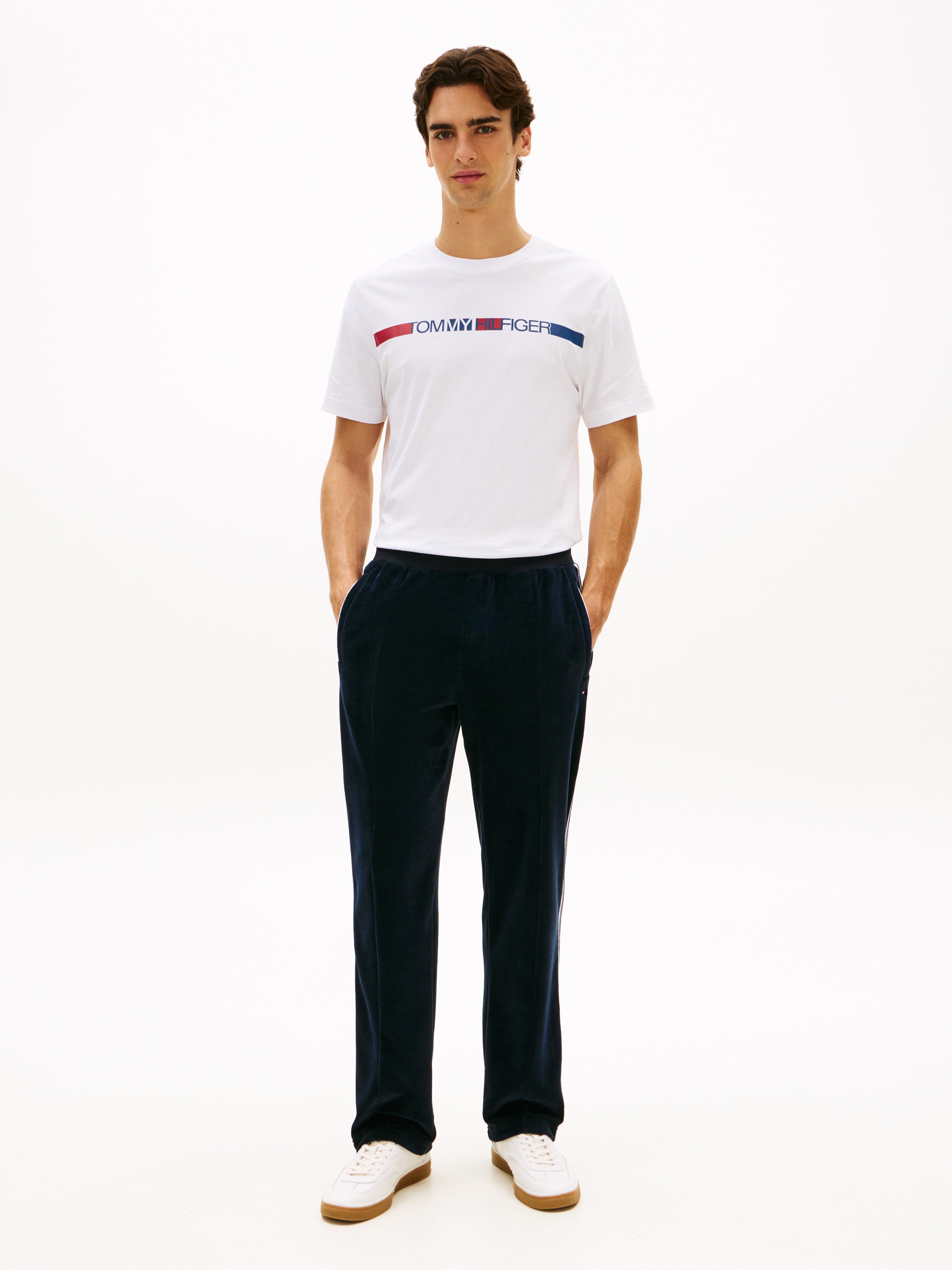 Tommy Hilfiger T-Shirt »BRAND LOVE  STRIPE« Regular fit mit Rundhalsausschnitt