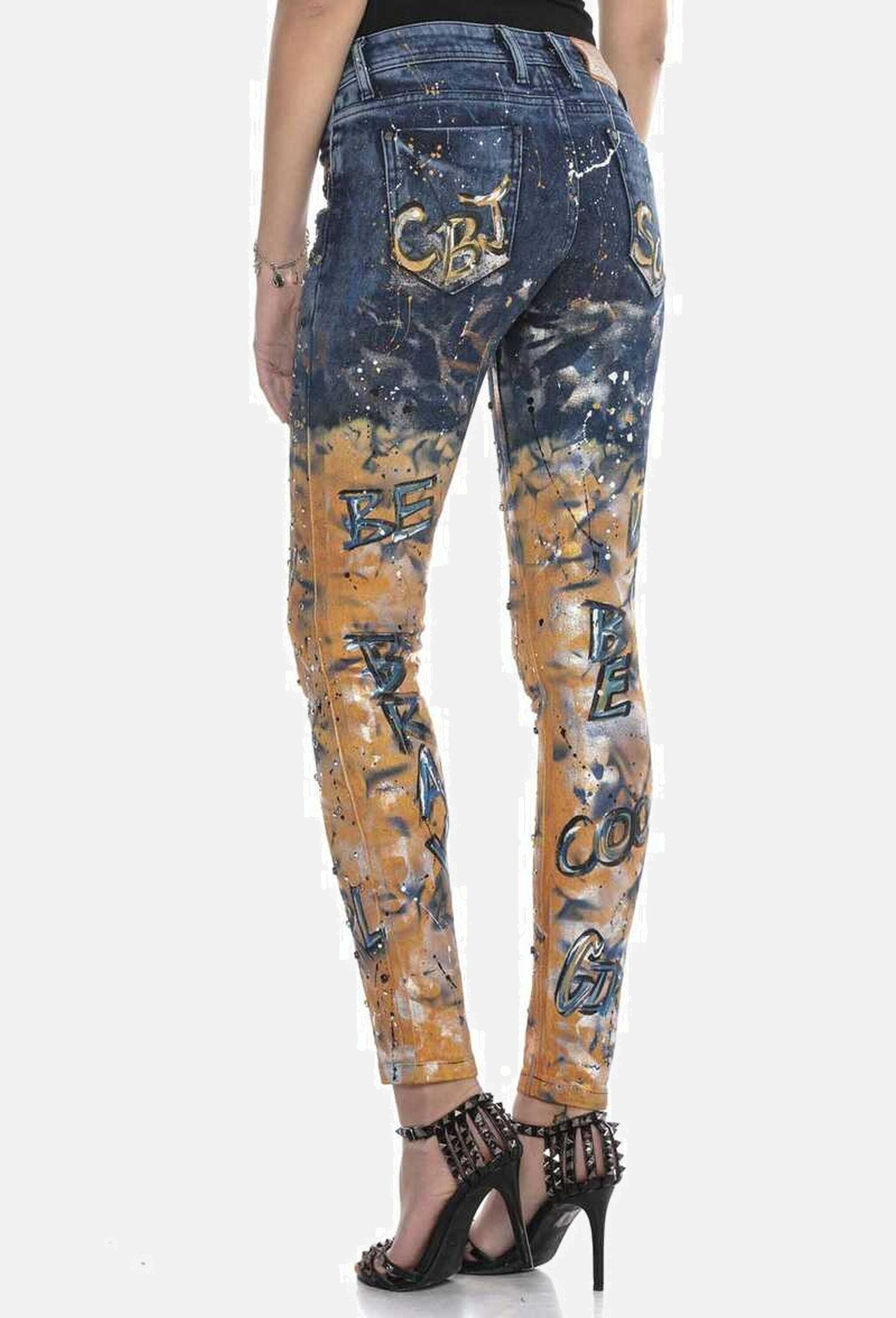 Cipo & Baxx Slim-fit-Jeans »Cipo & Baxx Jeans« Mit coolen Schriftzügen, WD440