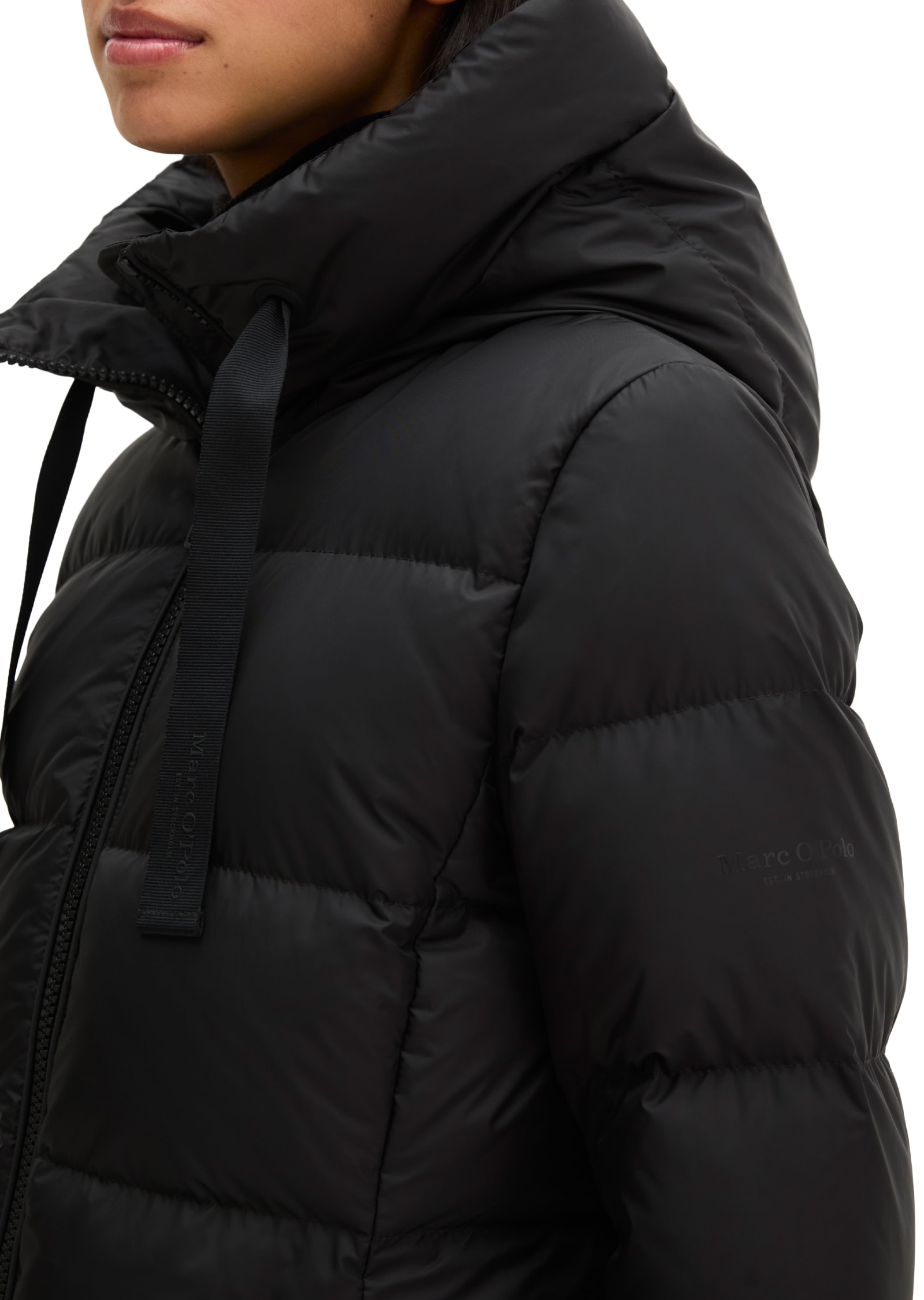 Marc O'Polo Daunenmantel mit 2-Way-Zipper und großer Kapuze - aktuelle HW26-Kollektion