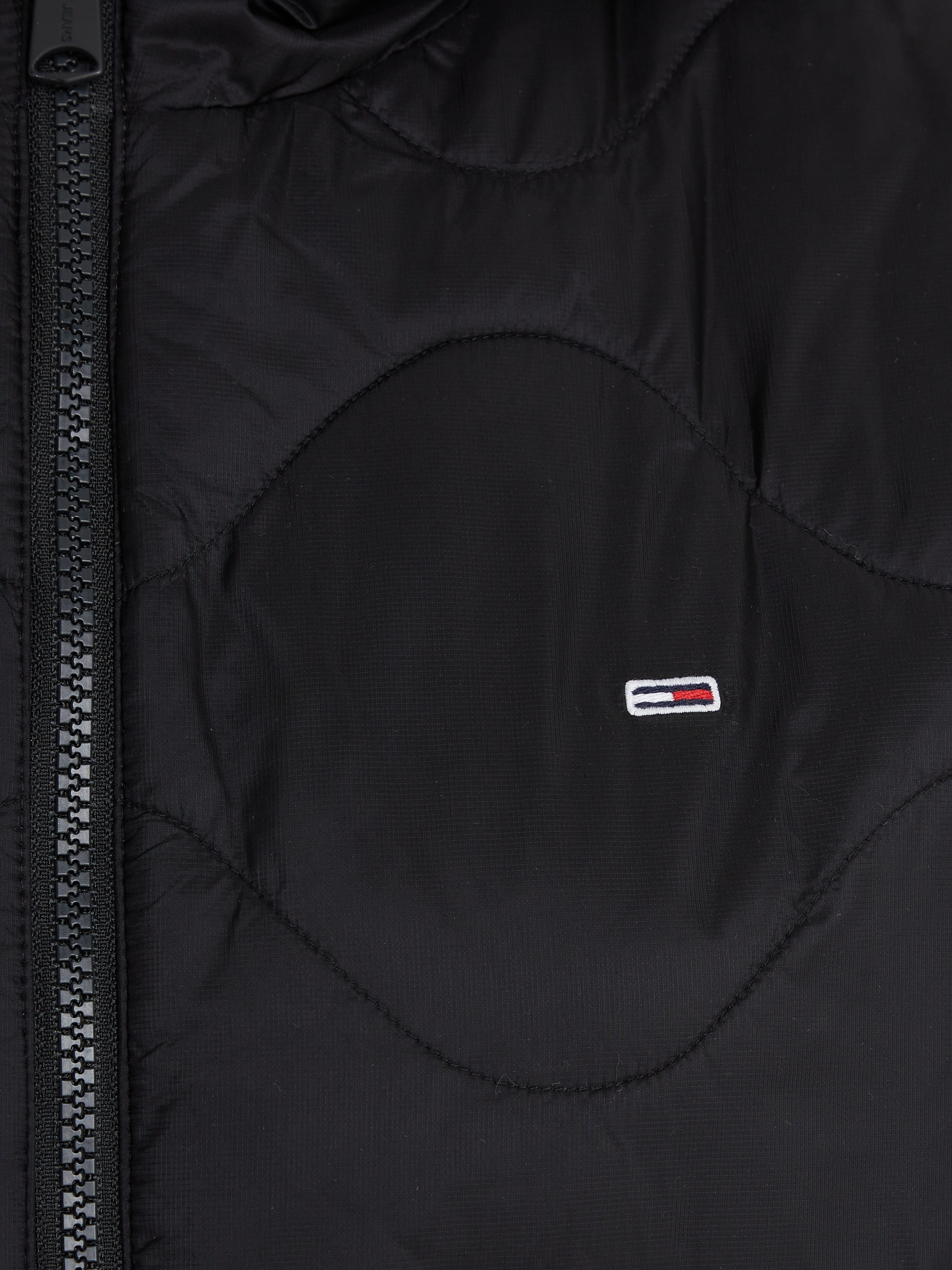 Tommy Jeans Curve Steppjacke »TJW QUILTED TAPE HOOD PUFFER EXT«, mit Kapuze, mit Logostickerei