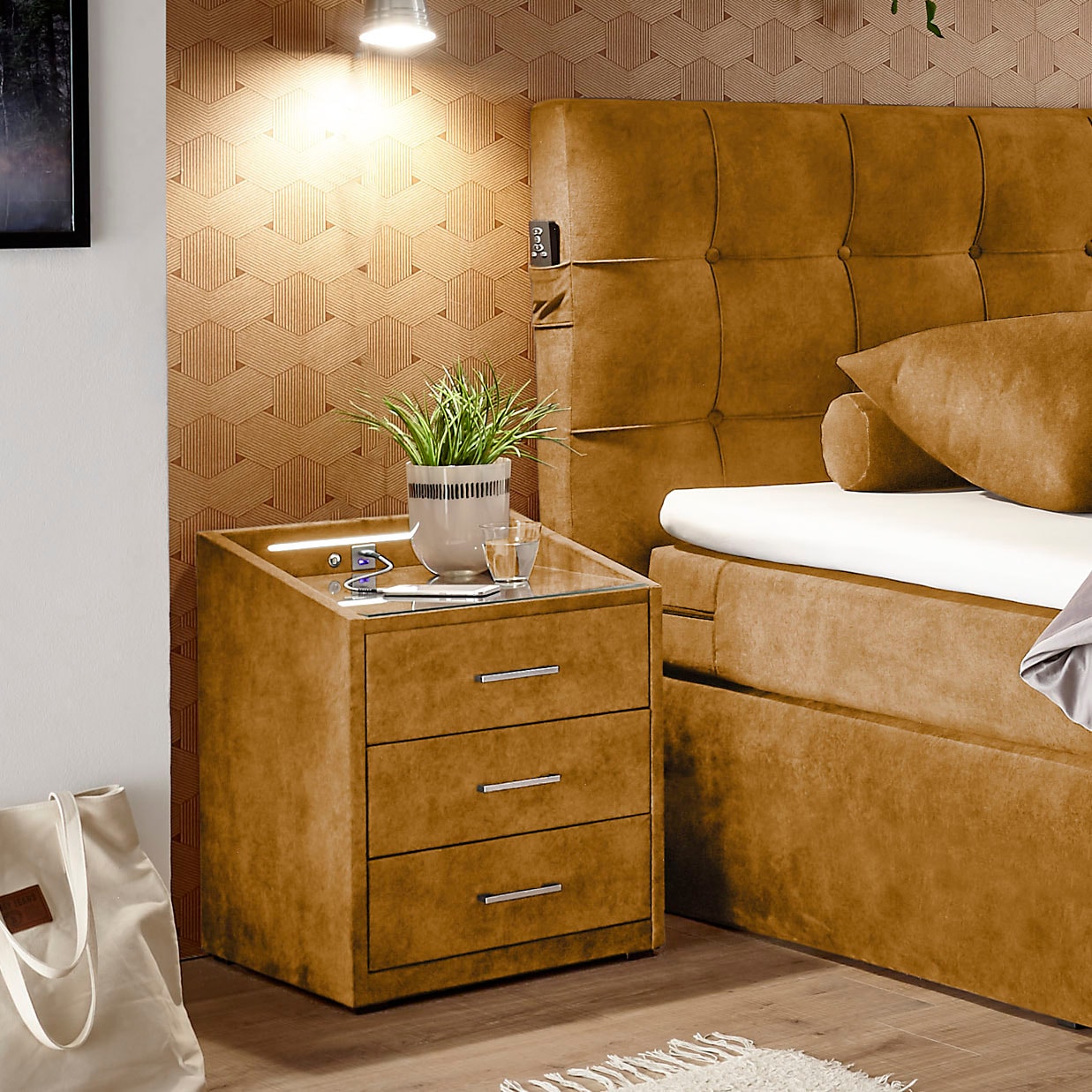 set one by Musterring Boxspringbett »Richmond« versenkbarer TV- Halterung mit Fernbedienung