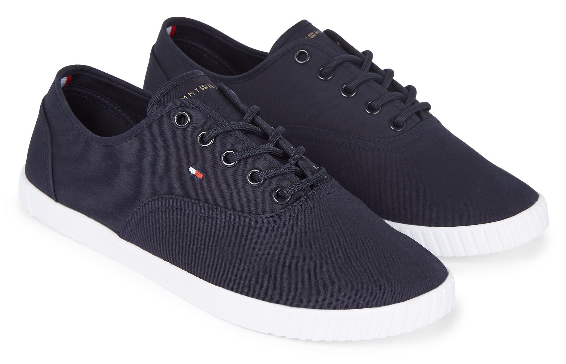 Sneaker »CANVAS LACE UP SNEAKER«, in schmaler Form, Freizeitschuh, Halbschuh, Schnürschuh