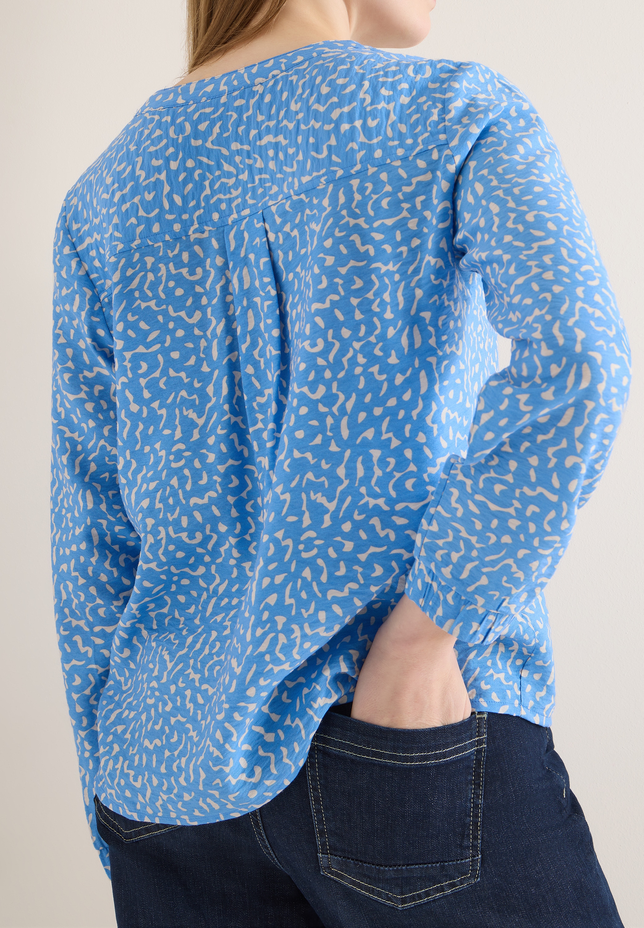 Cecil Langarmbluse mit Minimalprint und Splitneck