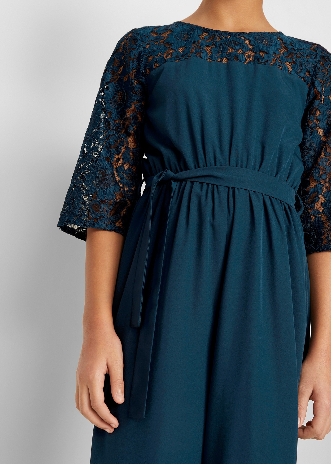 bonprix Jumpsuit 1 für festliche Anlässe, mit Bindegürtel in der Taille, weite Hose