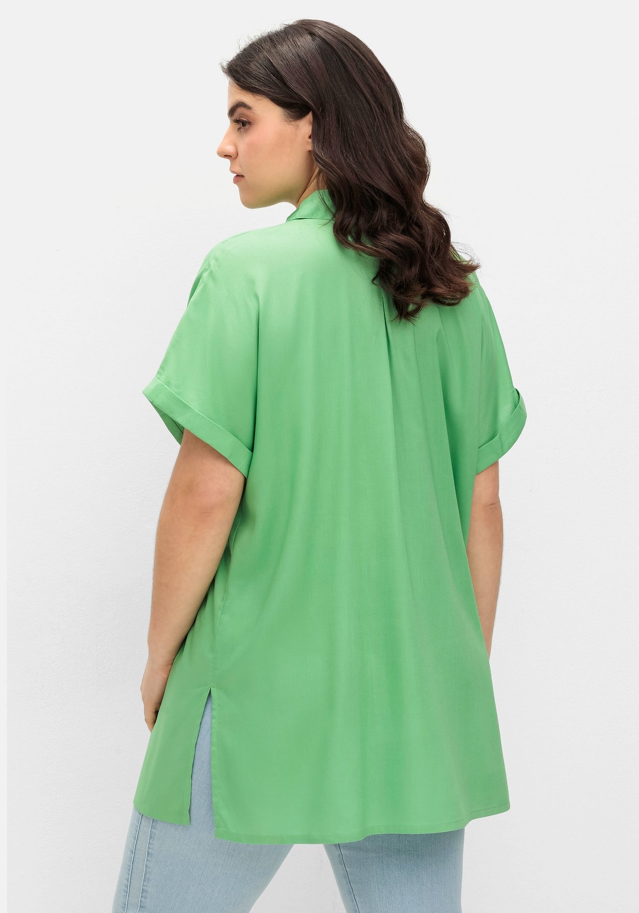 Sheego Longbluse »Longbluse mit Hemdkragen und kurzem Arm«