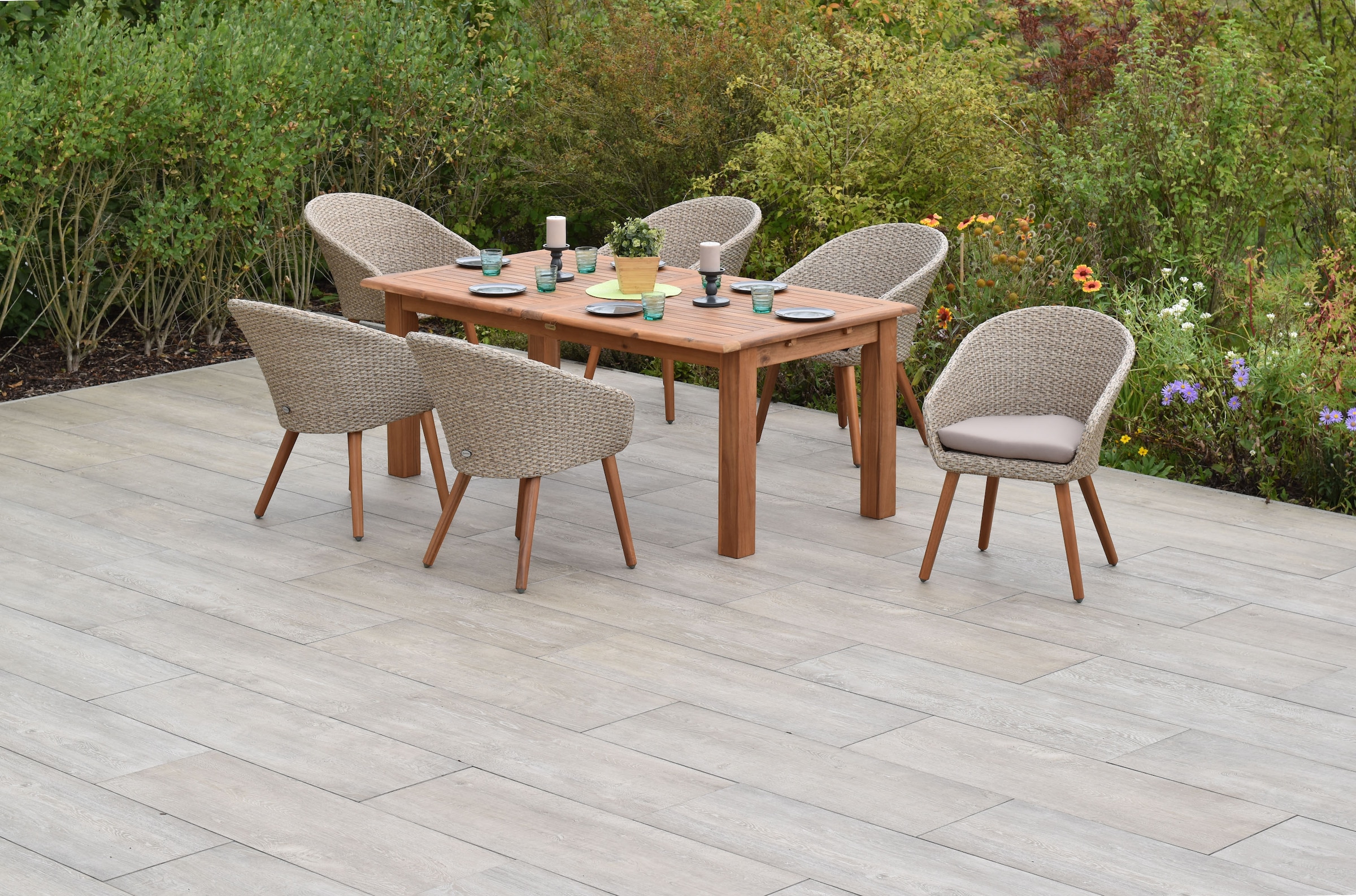MERXX Garten-Essgruppe »»Arrone«« Set, Tisch doppelt ausziehbar: 100x 180/220/260x 75 cm, 7 Stk. tlg. Sesselbeine aus Akazienholz, Beine 9x9 cm, Tischplatte 3 cm