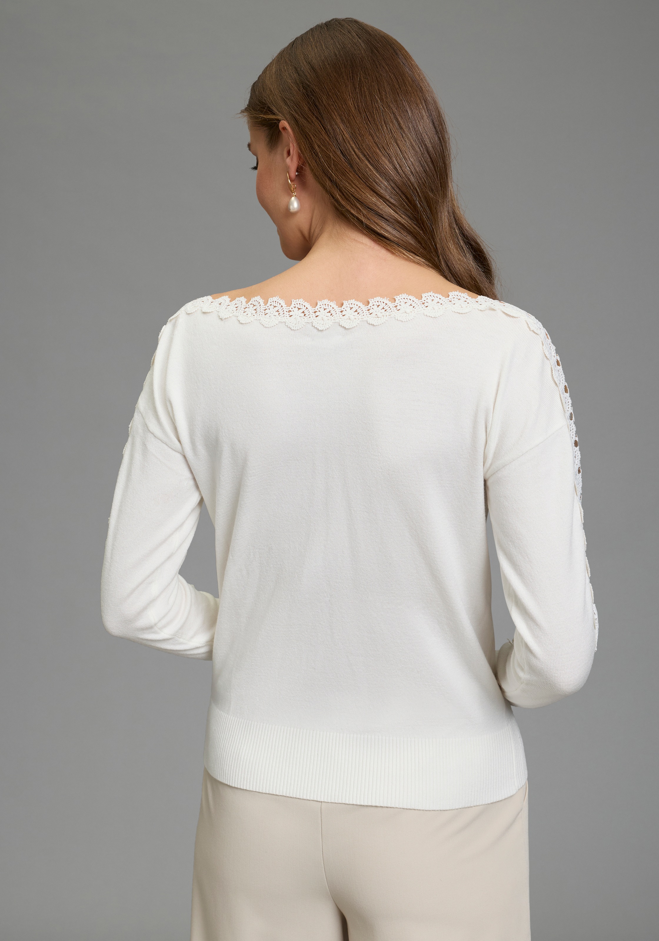 Laura Scott Strickpullover »aus leichtem Feinstrick« leichter Übergangspullover mit femininem Spitzeneinsatz