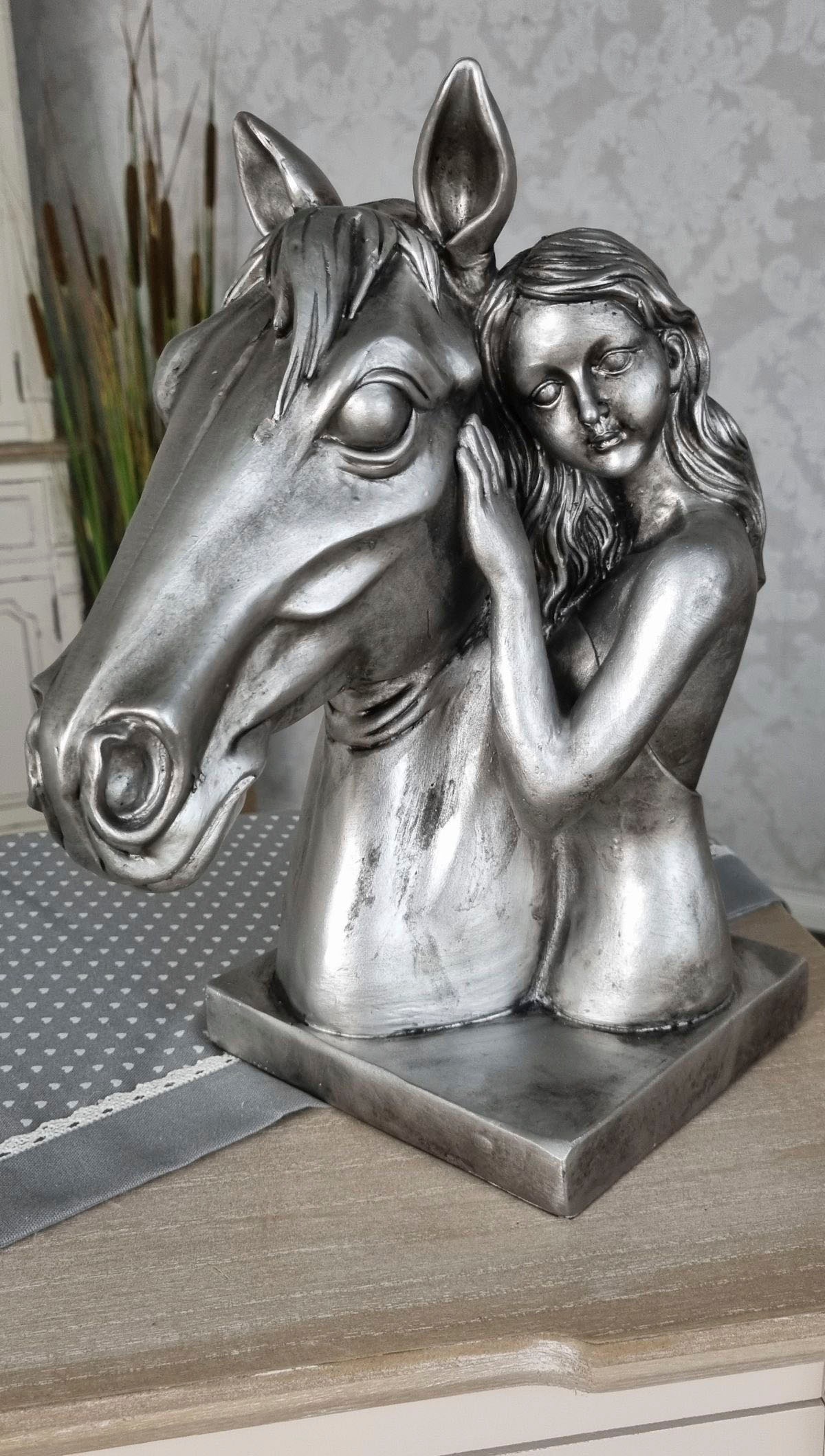 Ambiente Haus Tierfigur mit Mädchen bestellen 32cm« auf Raten »Pferdekopf