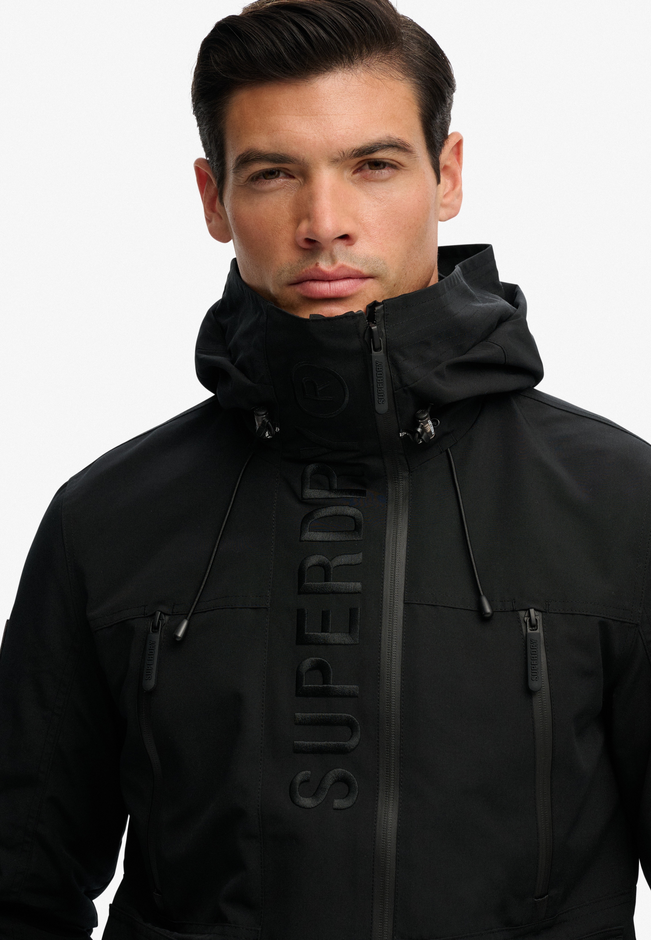 Superdry Outdoorjacke »HOOD ULTIMATE EMB WINBREAKER« mit Kapuze Kunstfaser, regular fit
