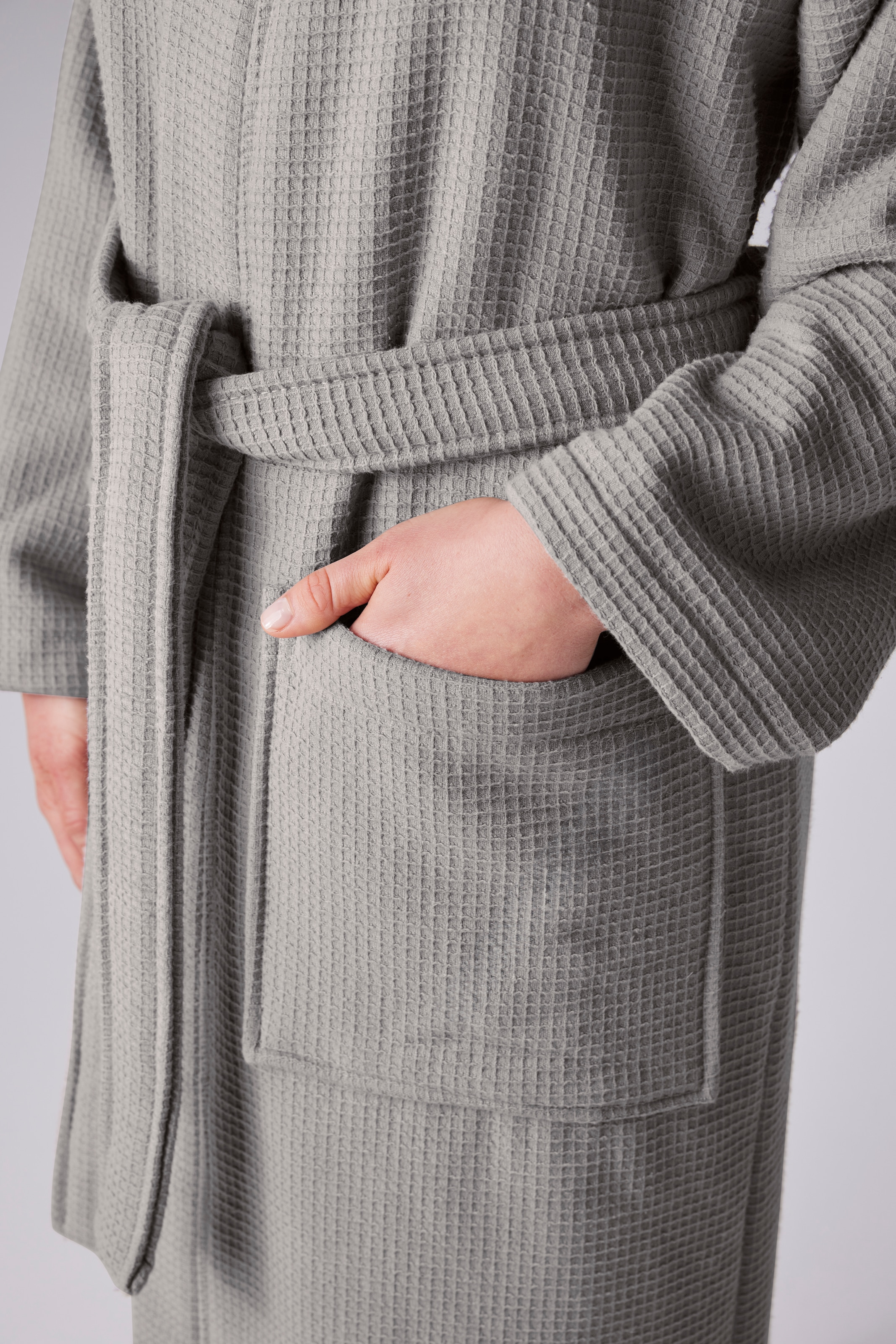 my home Unisex-Bademantel »Merida, Waffelpiqué, Premium Qualität, 500 g/m², Morgenmantel« 1 Stk. Hotelbademantel, dicke Qualität, S-2XL, auch ideal für Sauna & Spa