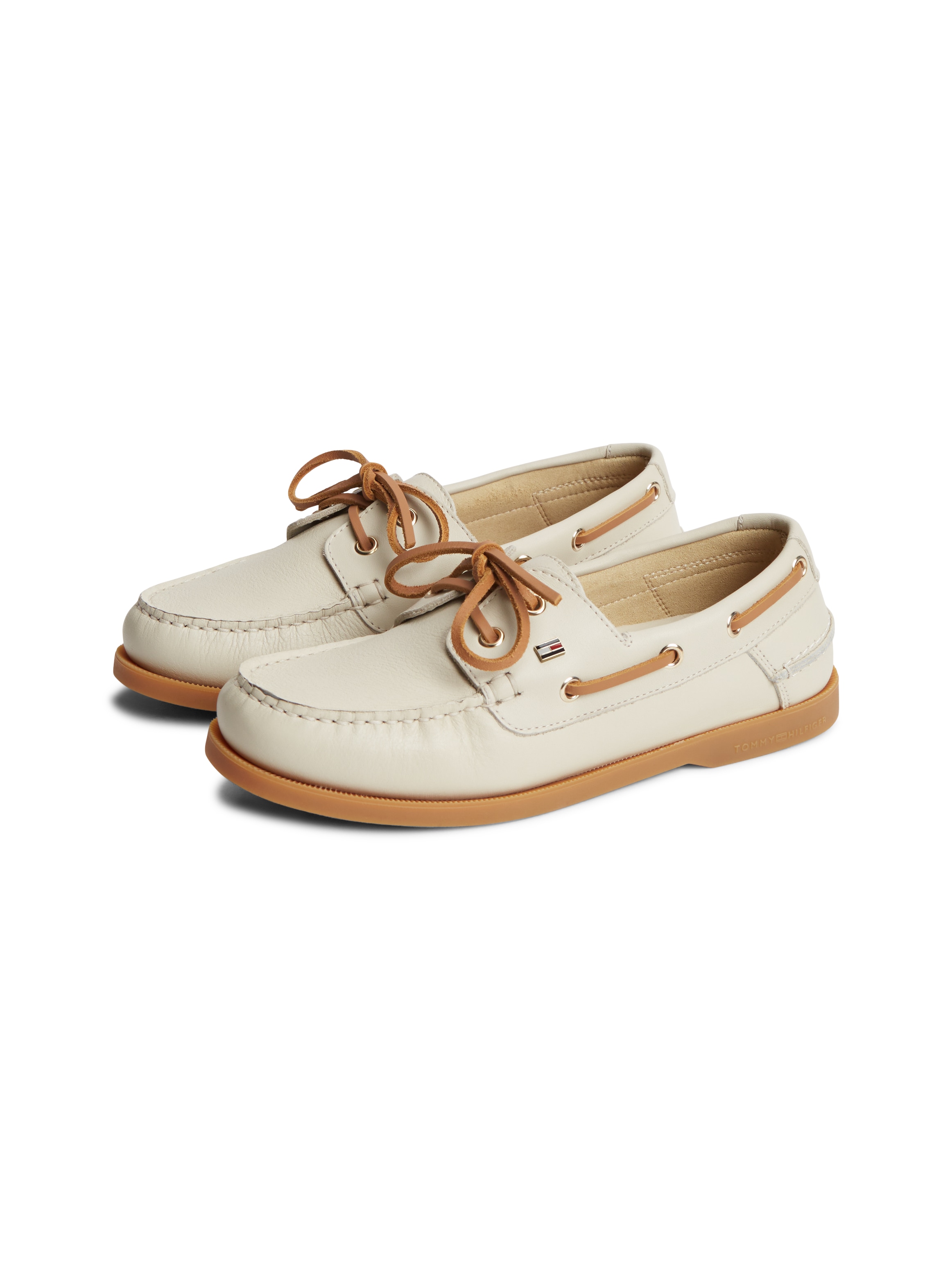 Tommy Hilfiger Bootsschuh »TH FLAG BOAT SHOE CORE LEATHER«  Schnürschuh, Sommerschuh mit modischen Durchzügen